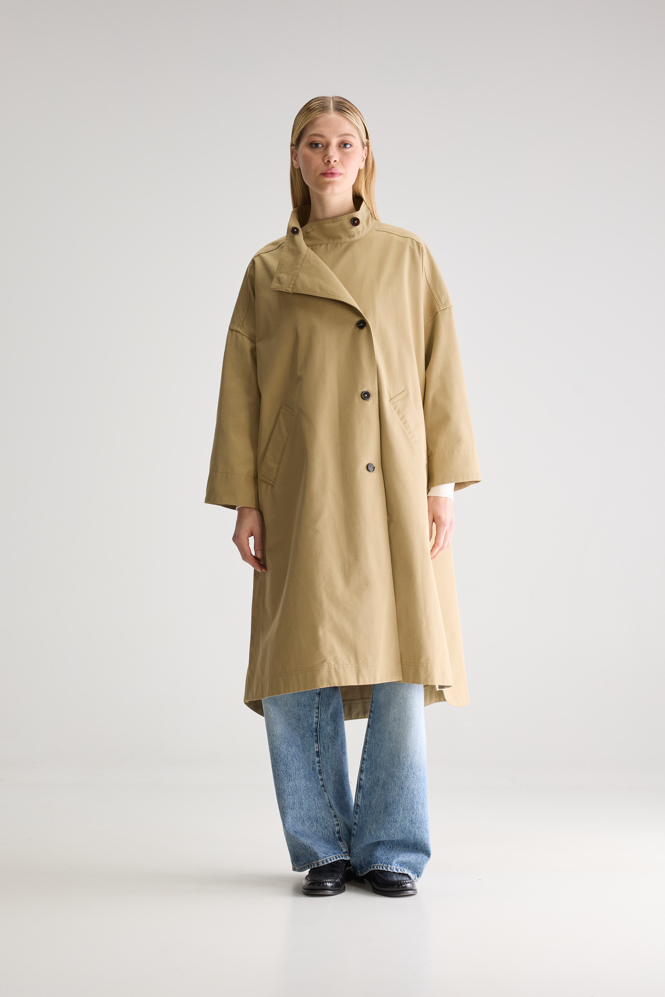 Jutta trench (251 / W / EARTH)