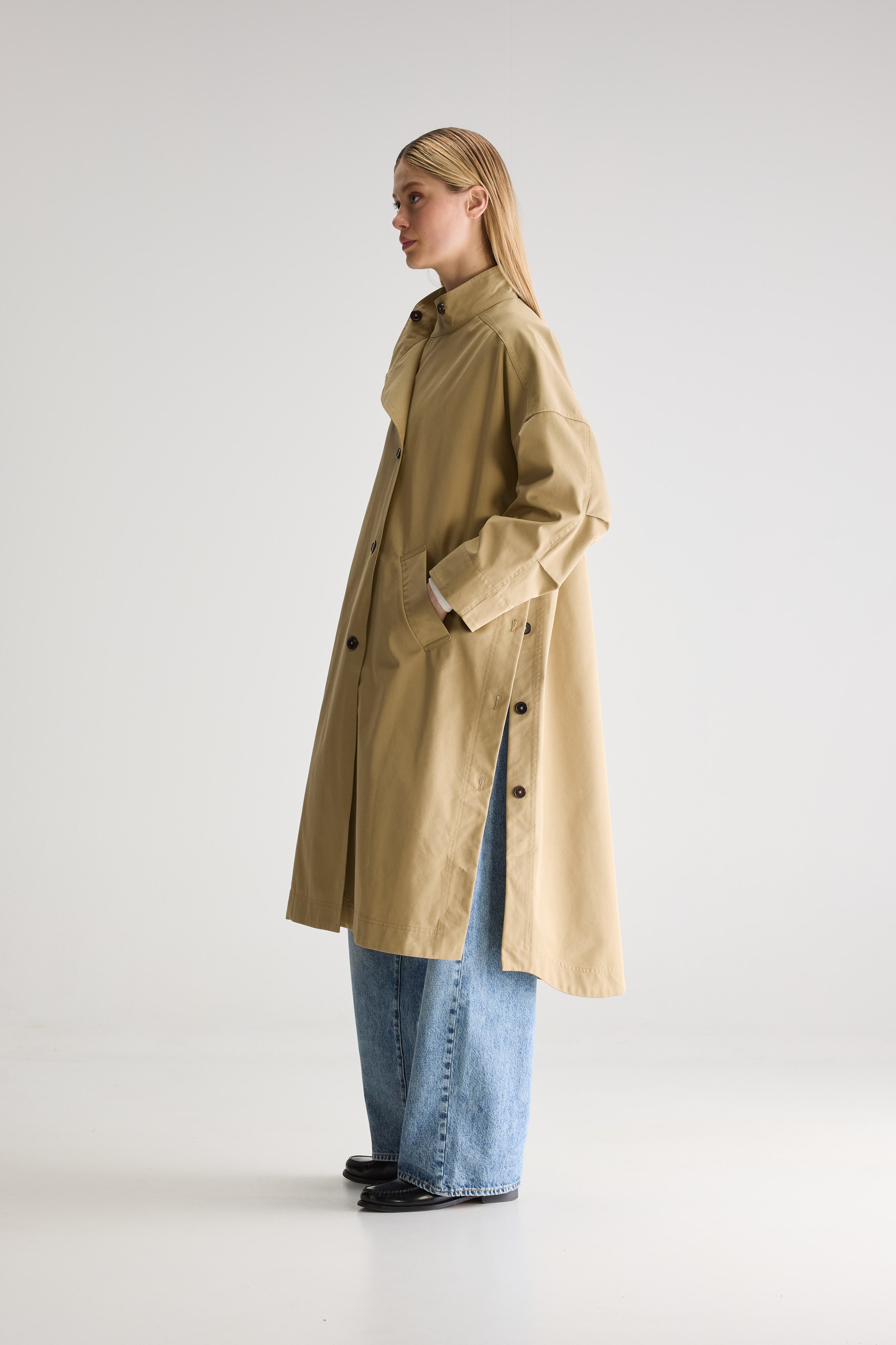 Jutta trench (251 / W / EARTH)