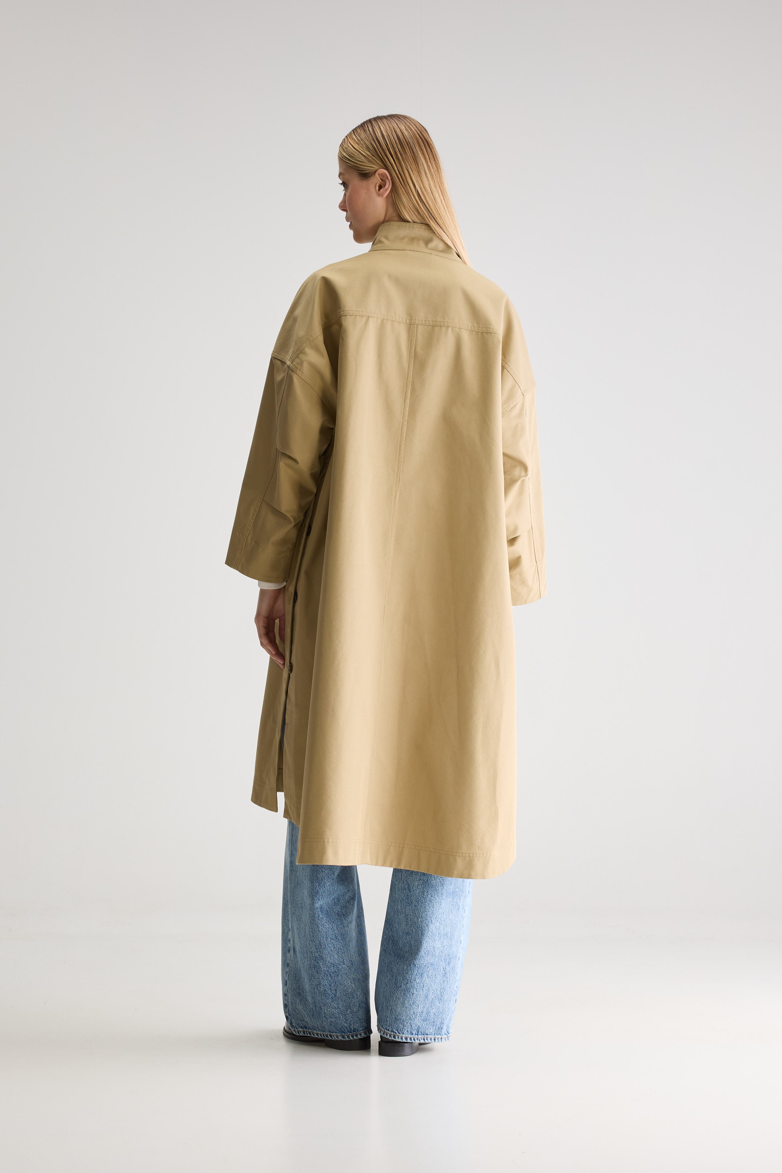 Jutta trench (251 / W / EARTH)