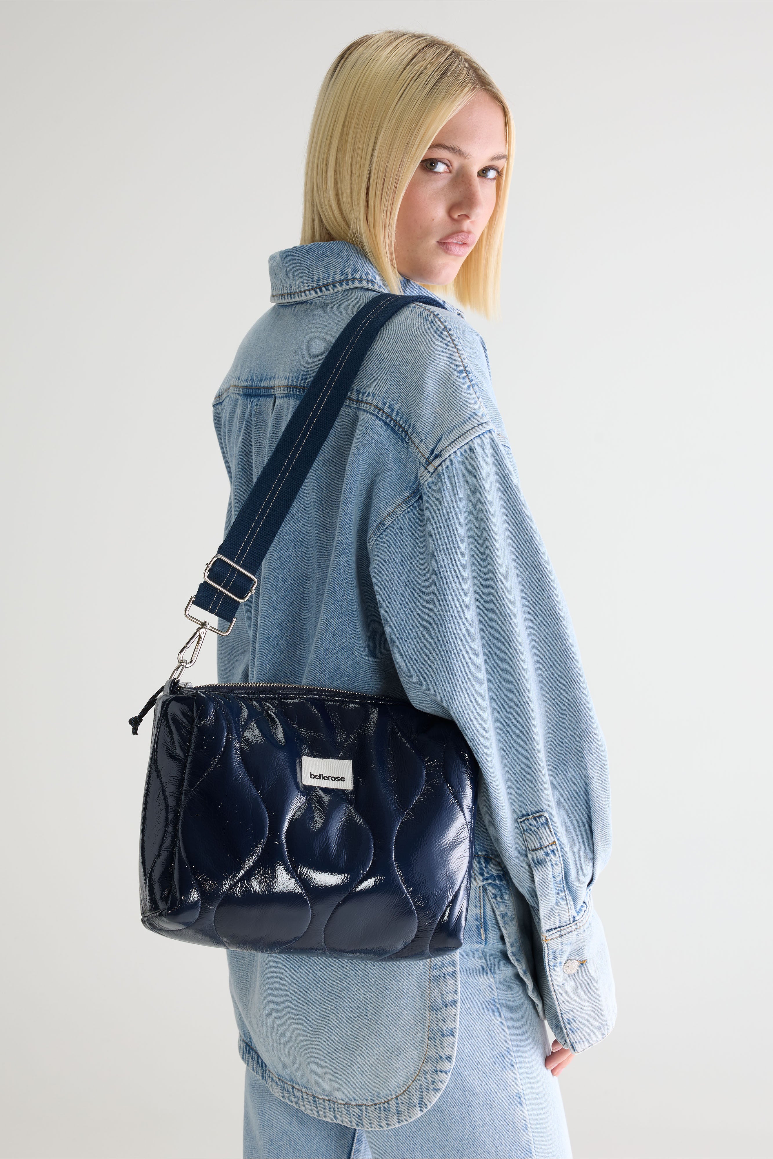 Hobel crossbody tas (252 / W / CAPTAIN)