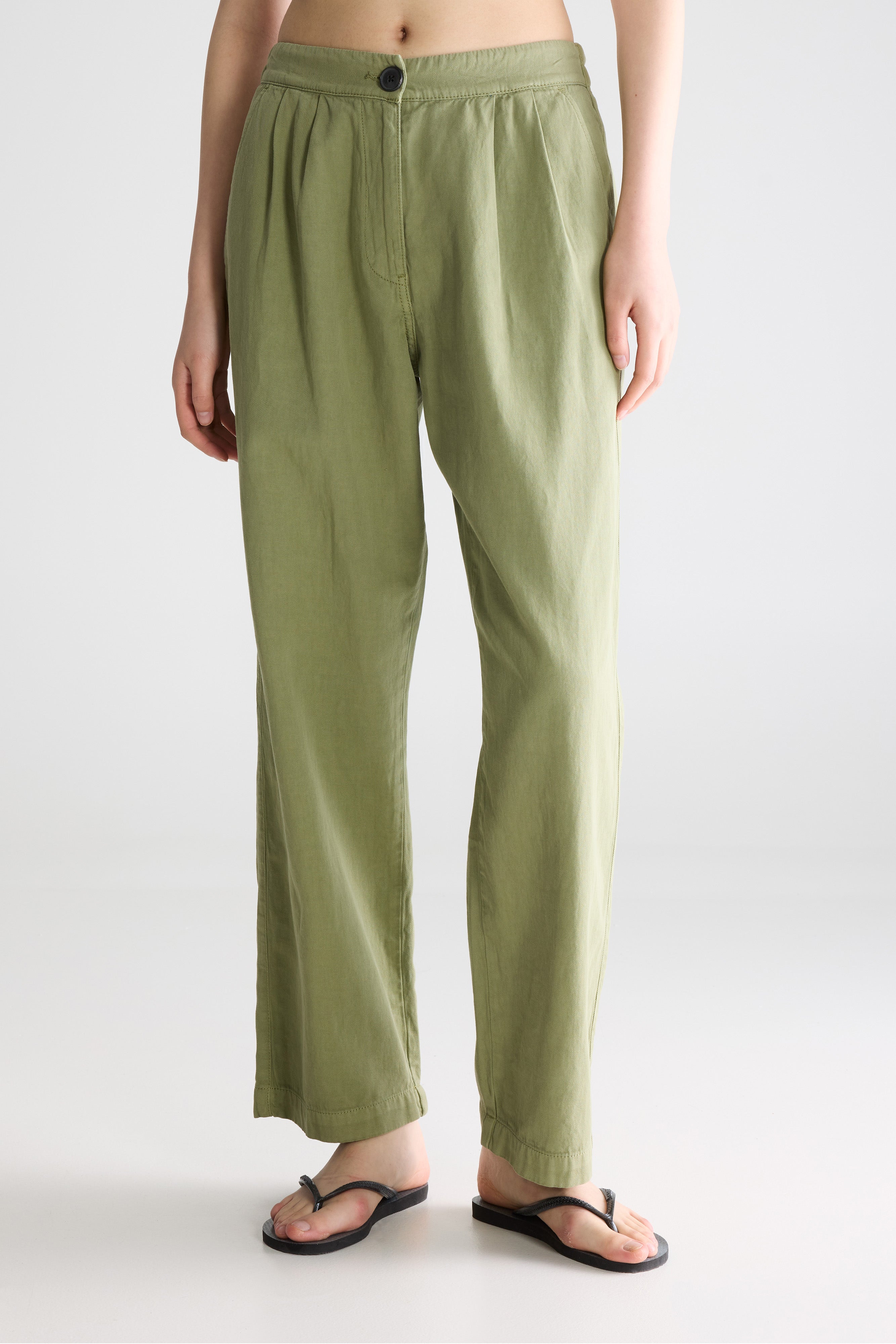 Pillow regular trousers (261 / W / THYM)