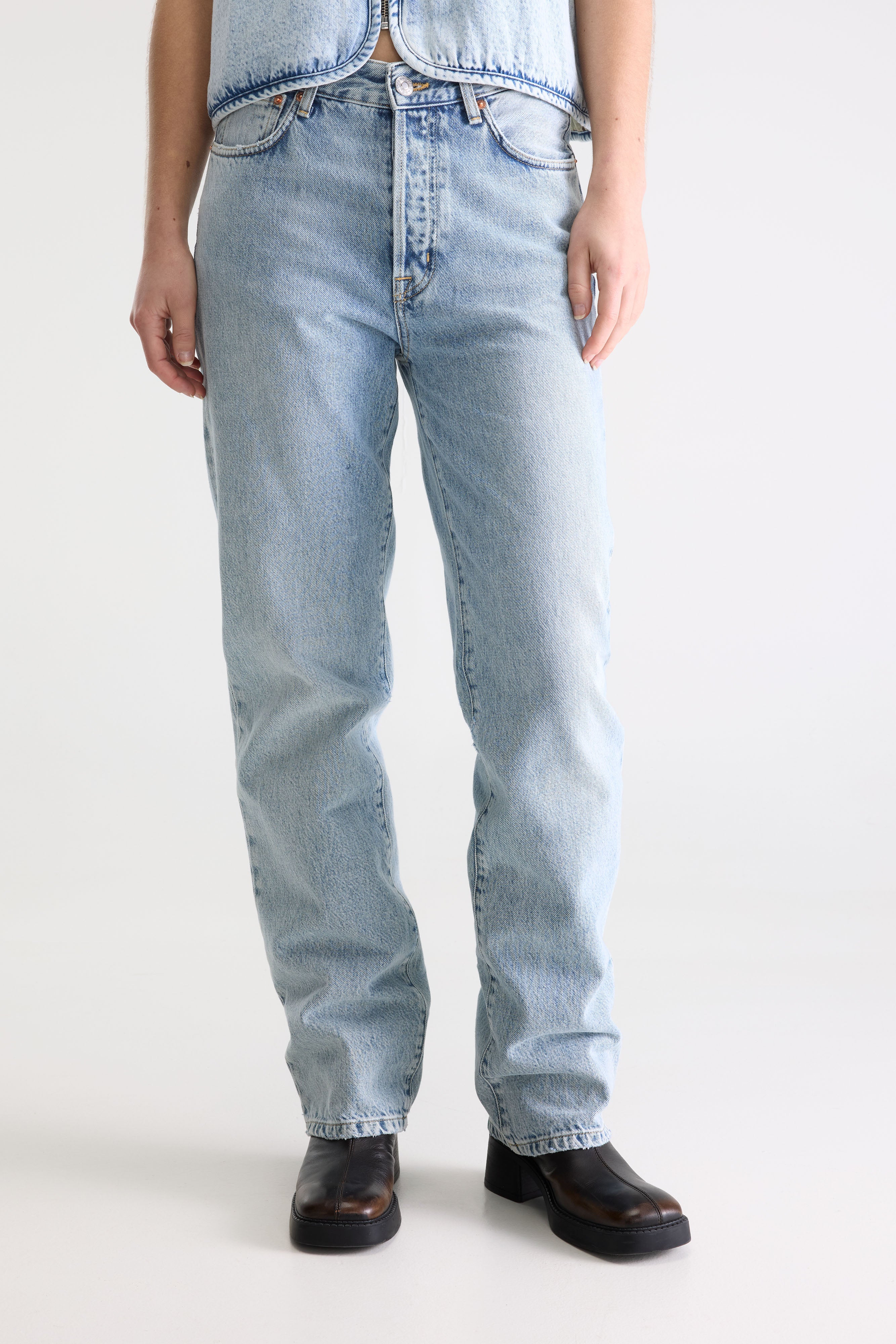 Denim N. 35 straight jeans (261 / W / LT BLUE BLEACH)