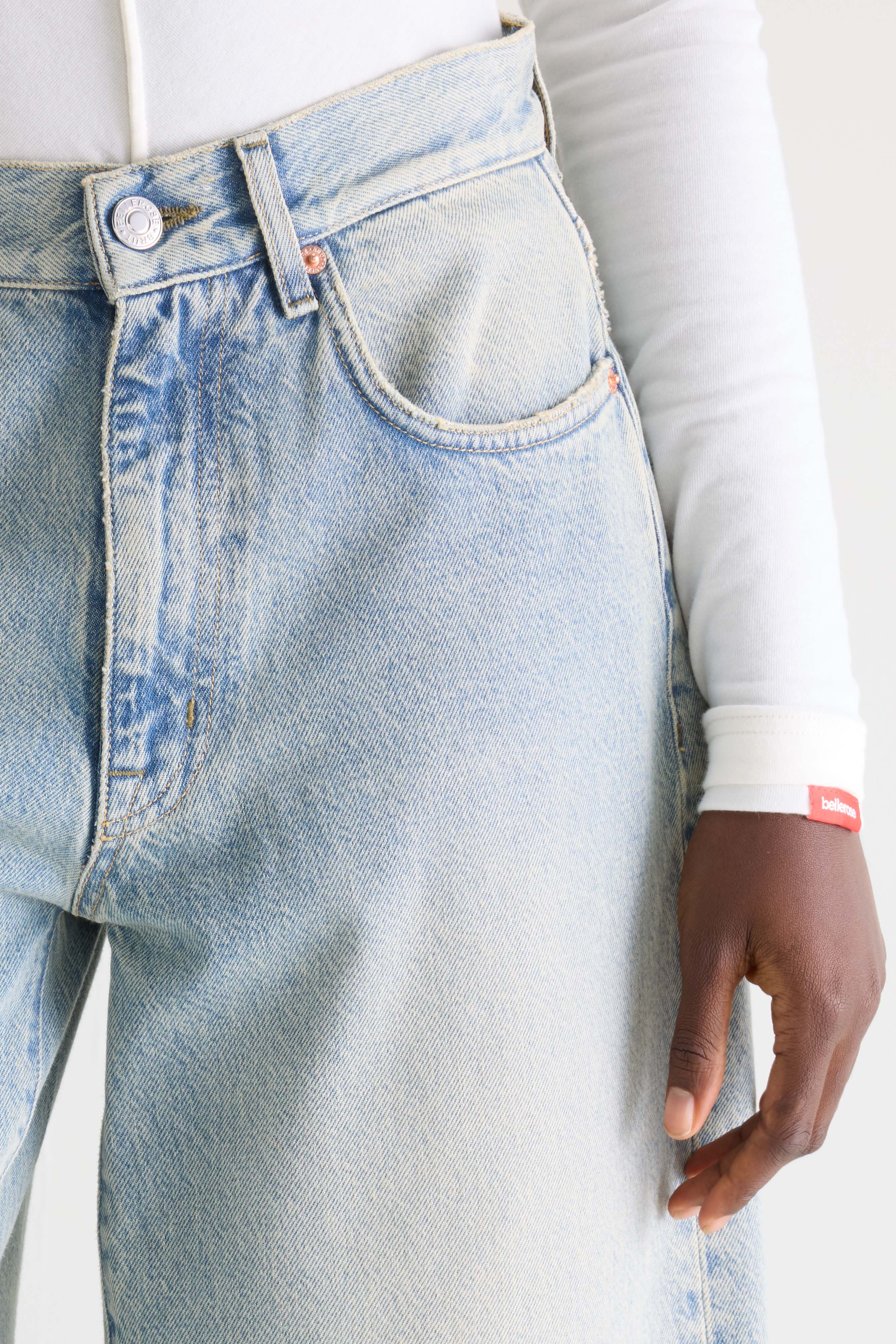 Jean baggy Kali (261 / W / DUSTY BLEACH)