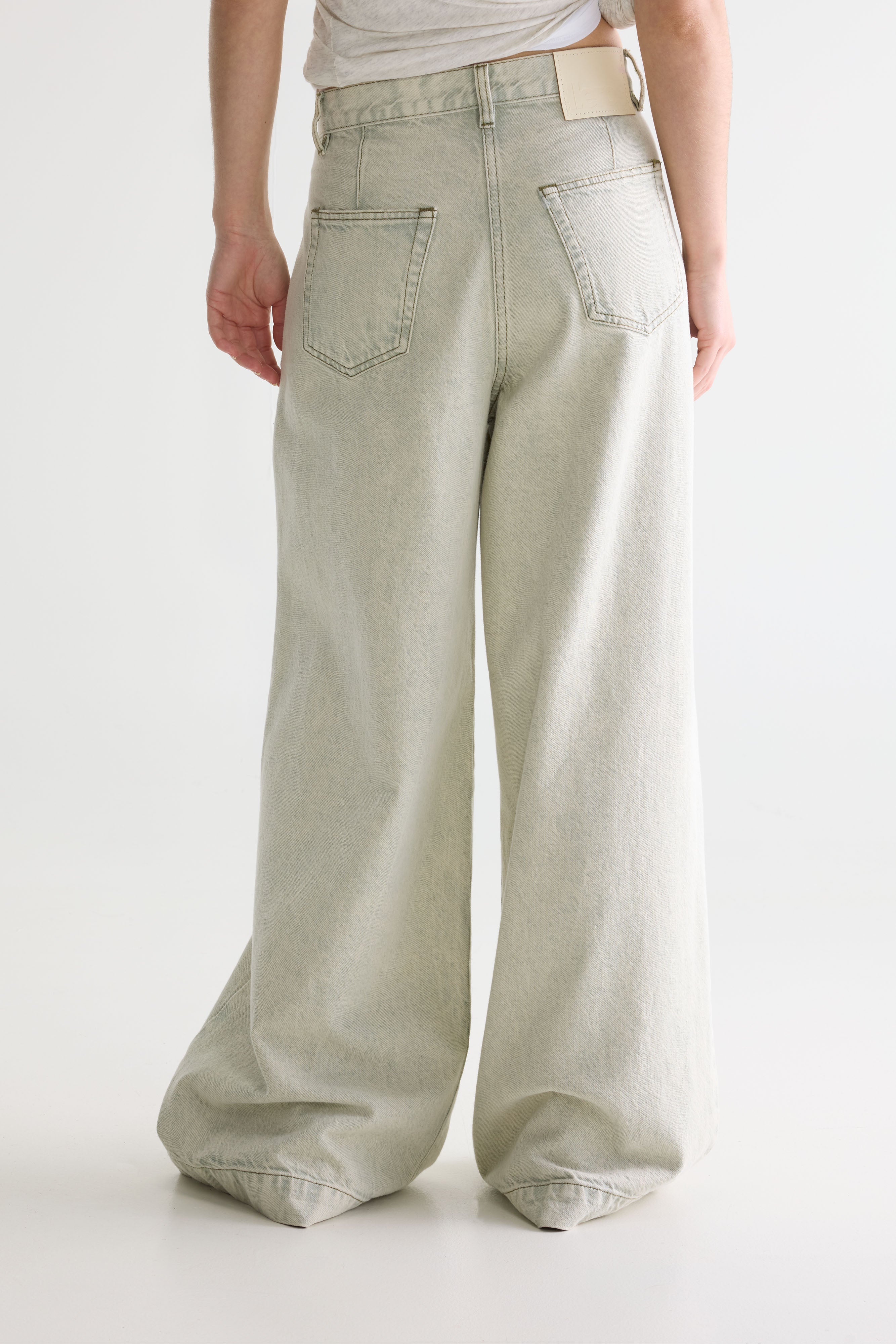 Denim N. 74 super-wide jeans (261 / W / JADEITE)