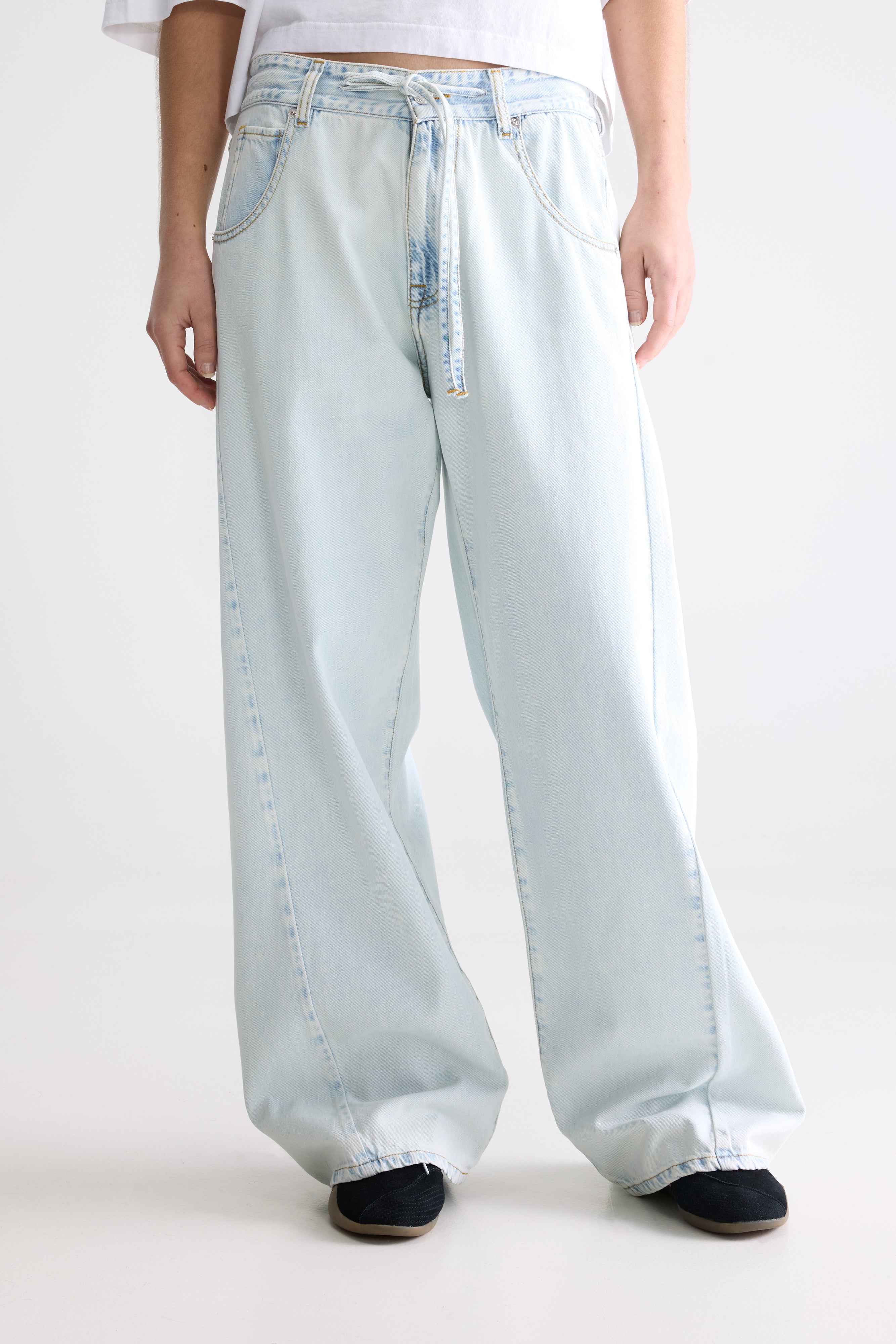 Denim N. 65 loose jeans (261 / W / ICE BLEACH)