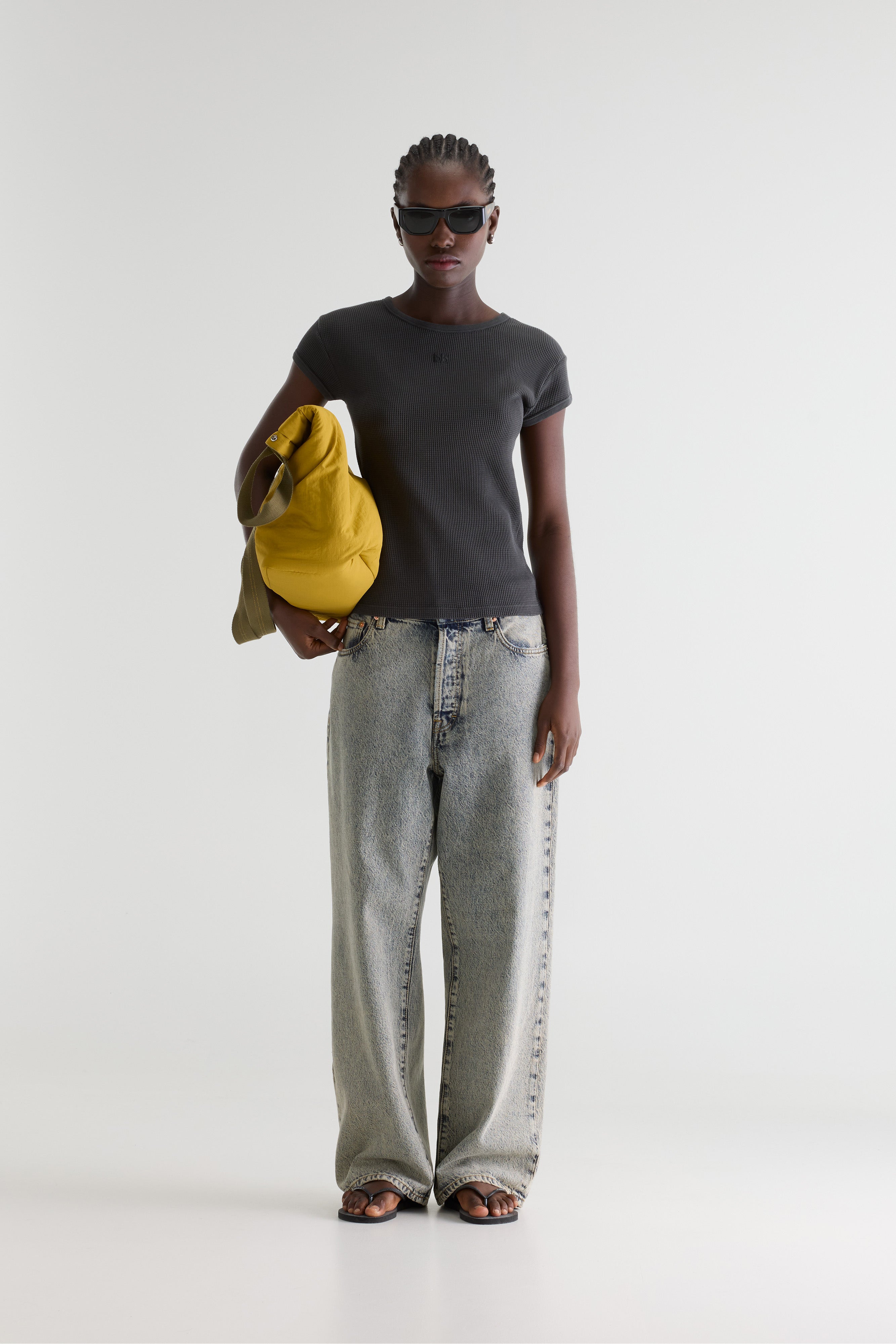Mali ribbed t-shirt (261 / W / BLACK SAND)