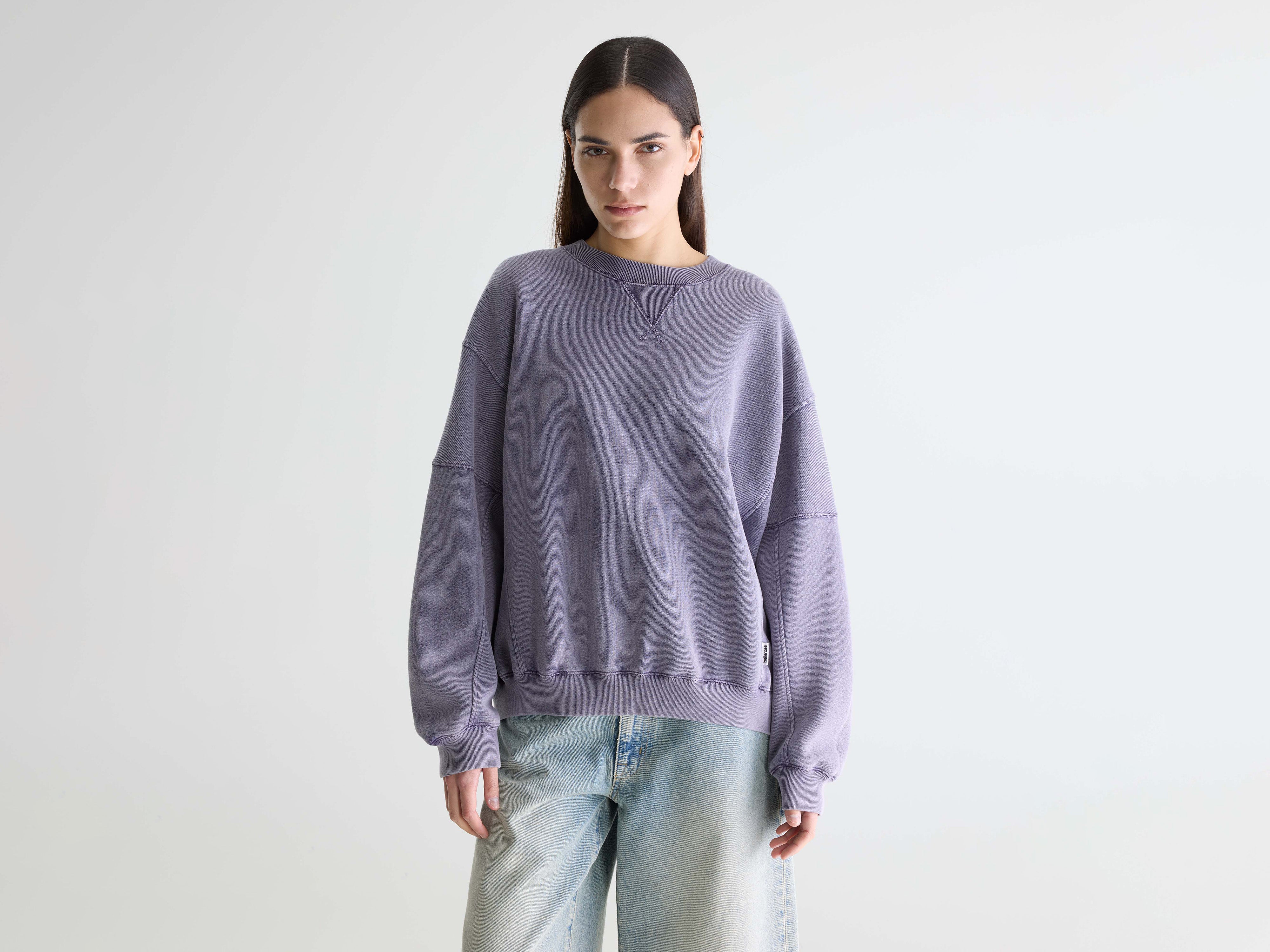Flips crewneck sweatshirt (261 / W / GRAPE)