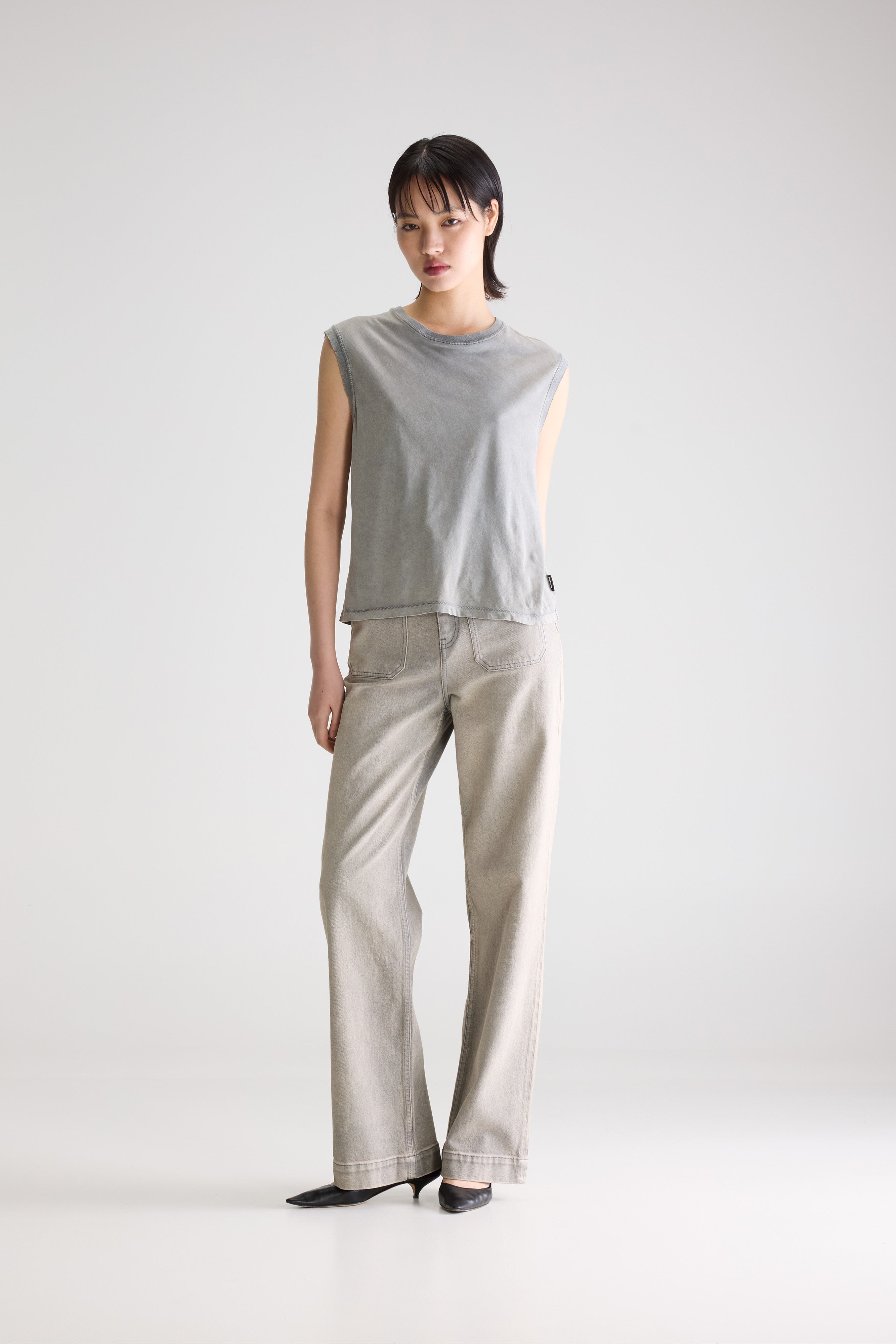 Falde sleeveless t-shirt (261 / W / BLACK SAND)