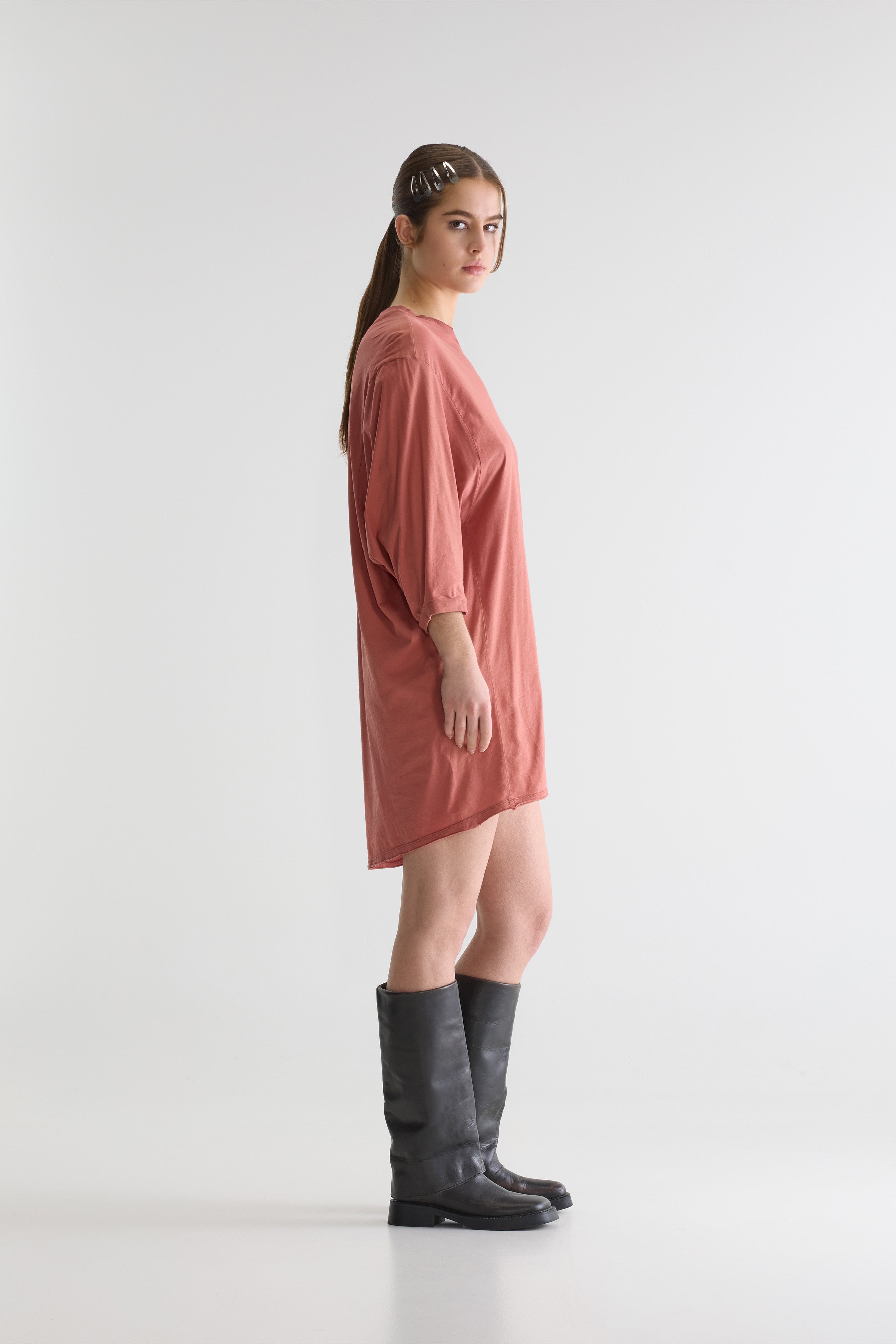 Fede t-shirt dress (261 / W / ETRUSCAN RED)