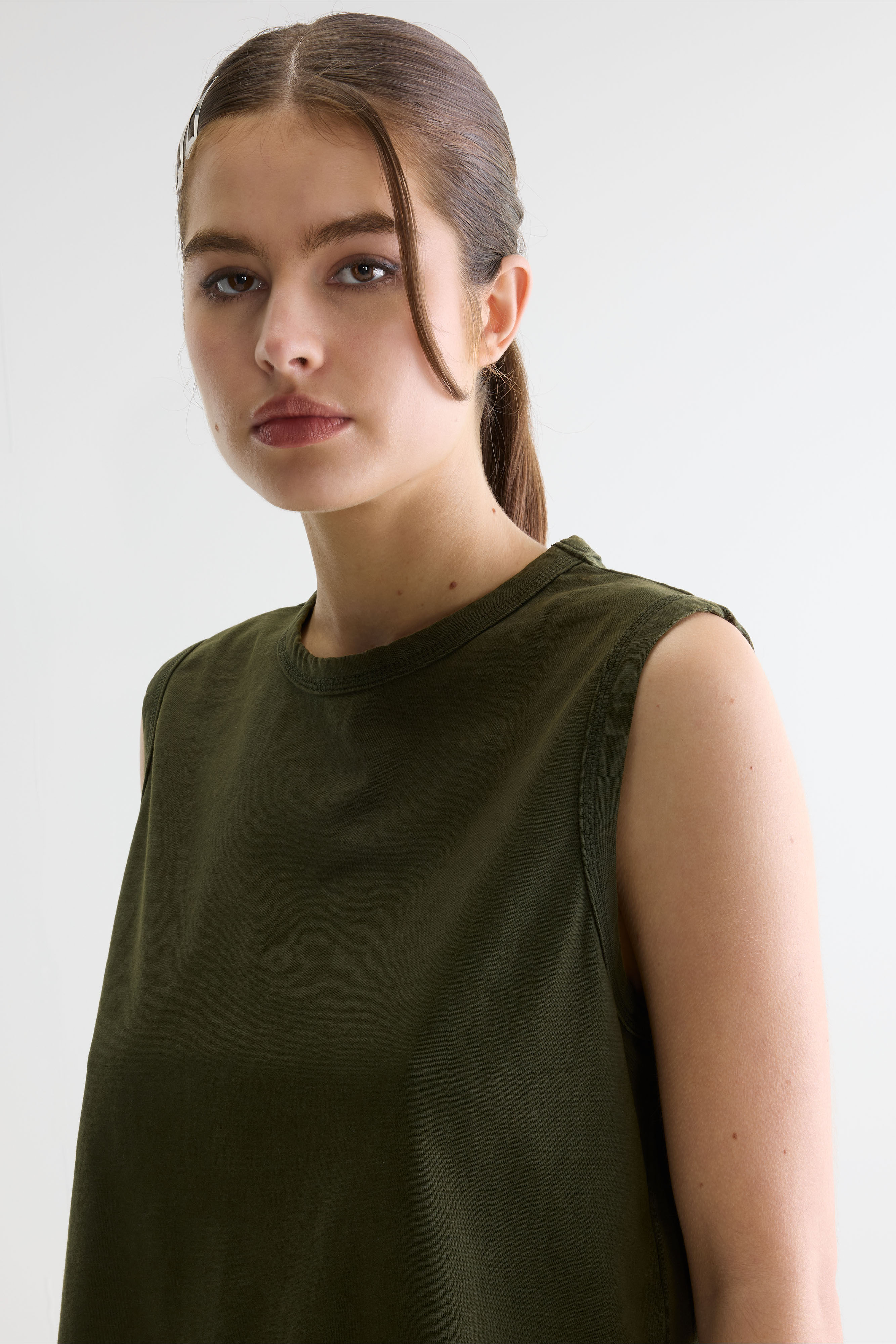 Cuare regular tank top (261 / W / MOSS)