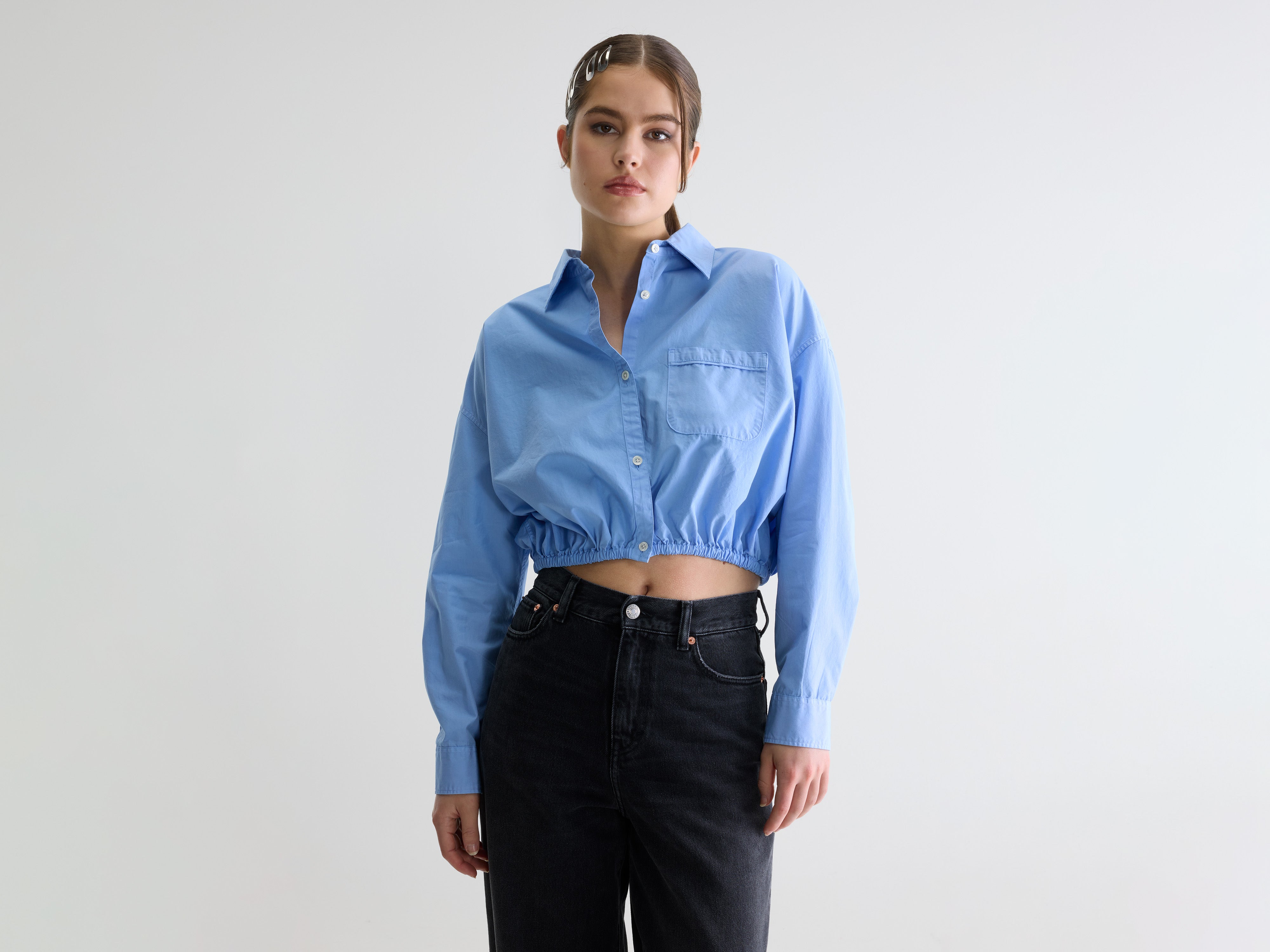 Gemma cropped shirt (261 / W / BLUE SHIRT)