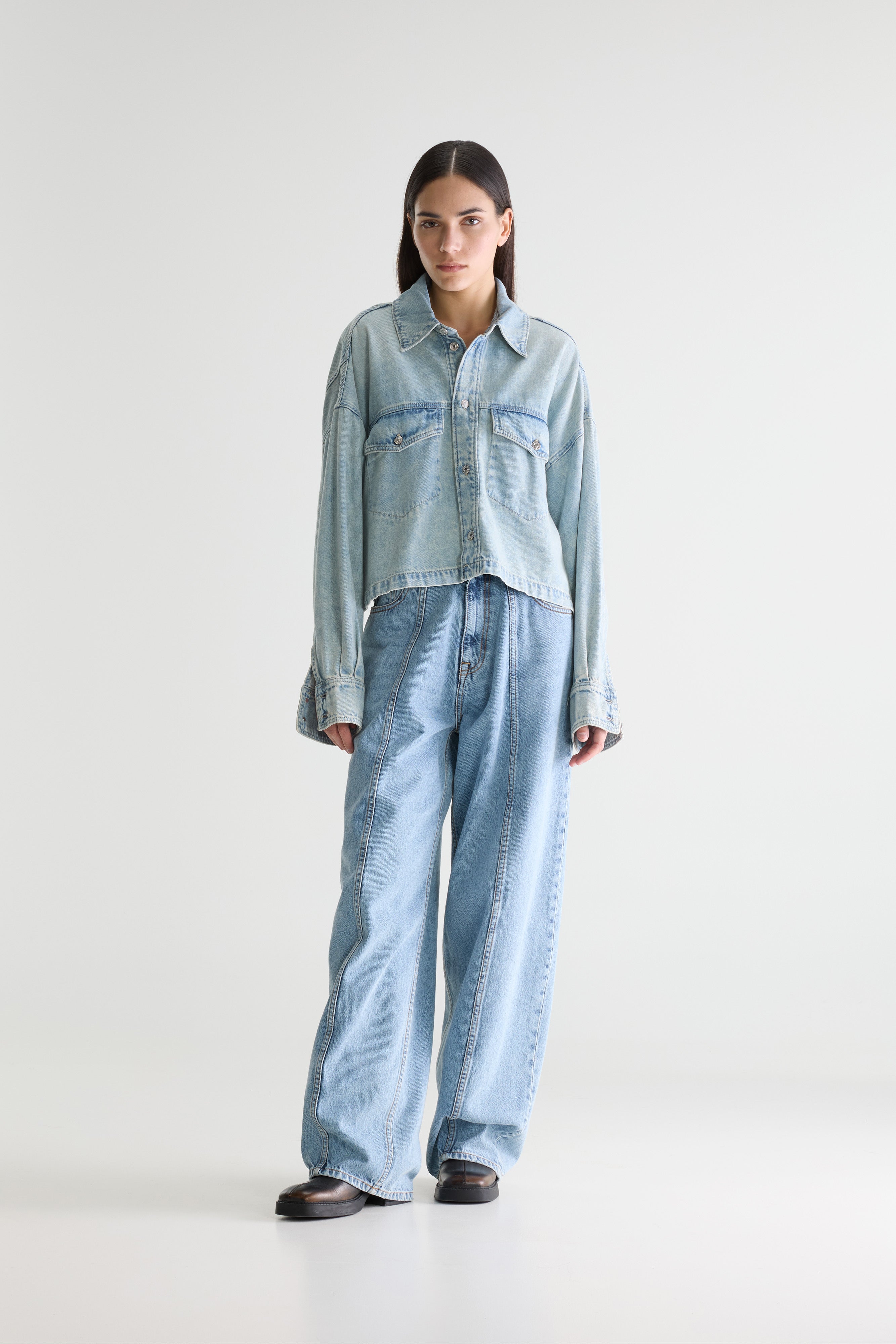 Pery denim overshirt (261 / W / LT BLUE BLEACH)