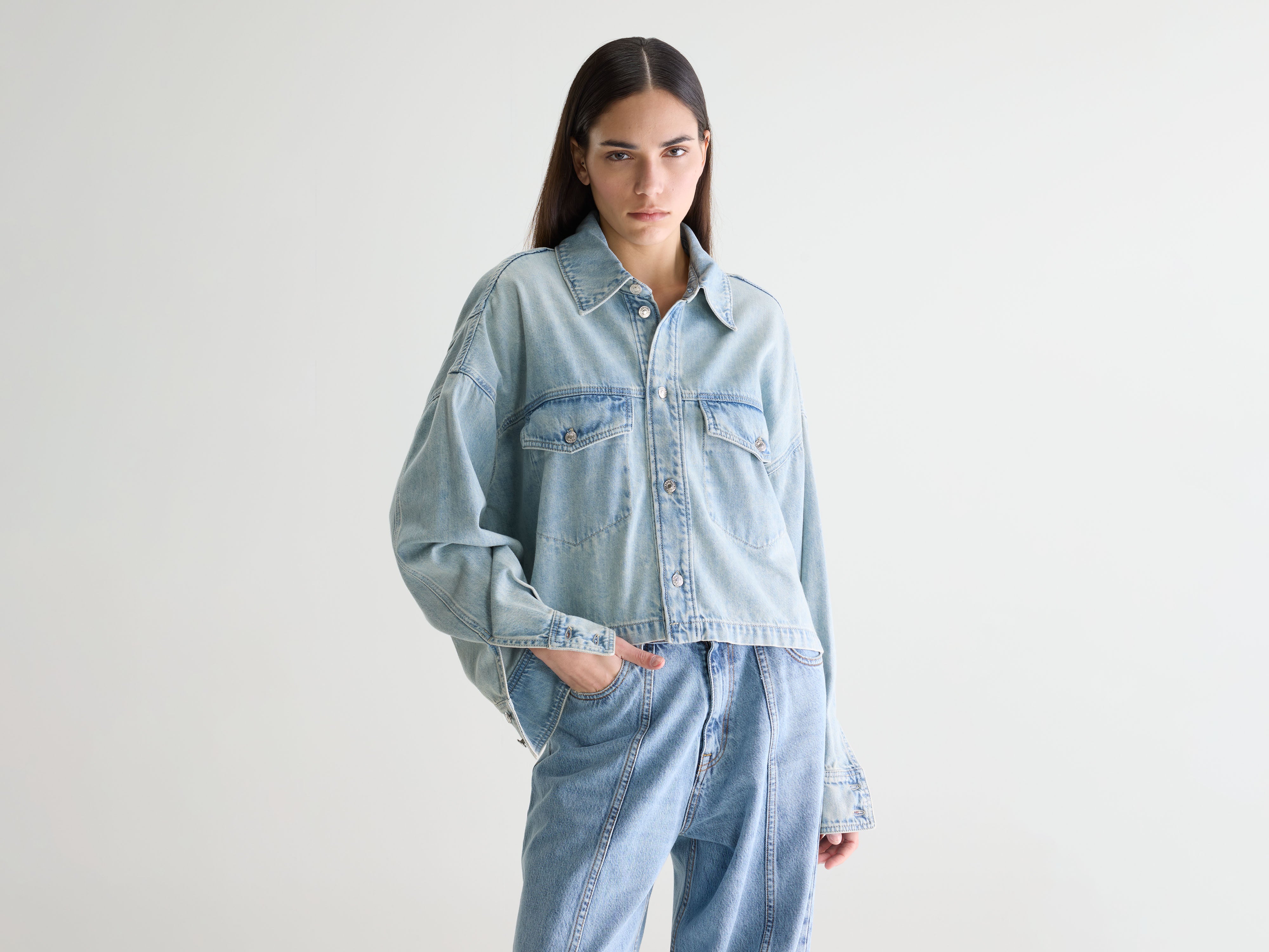 Pery denim overshirt (261 / W / LT BLUE BLEACH)
