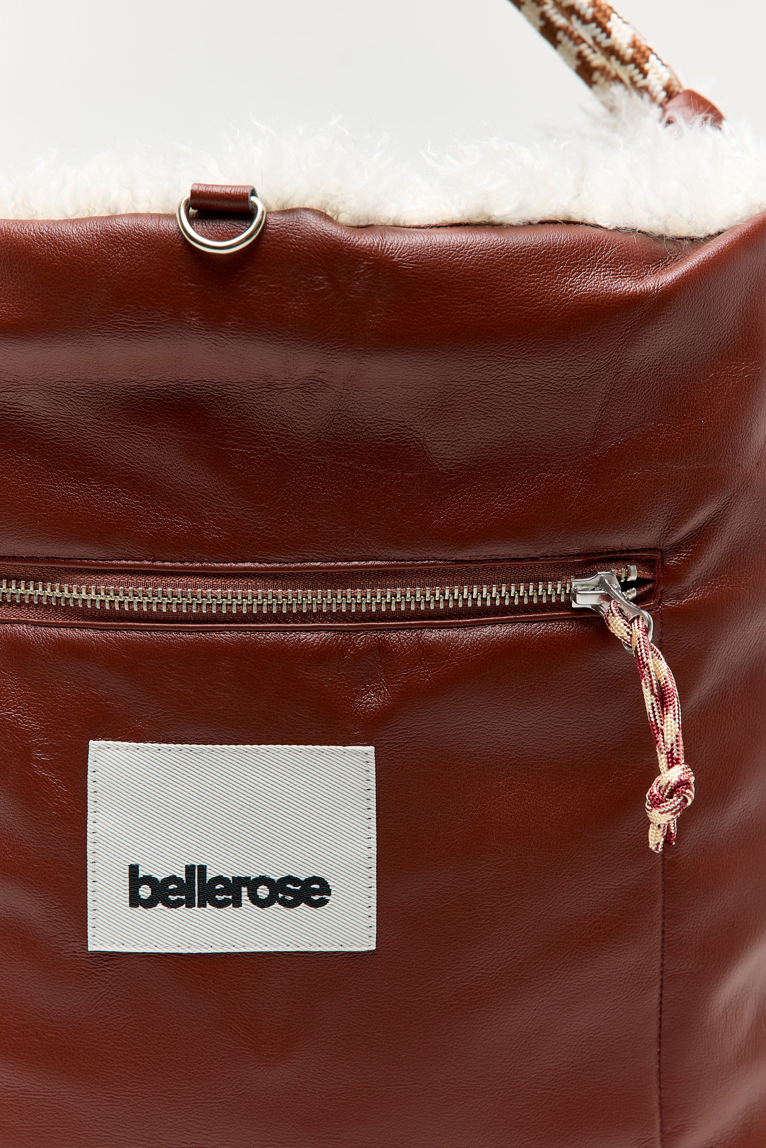 Helado shoulder bag (261 / W / LOTUS)