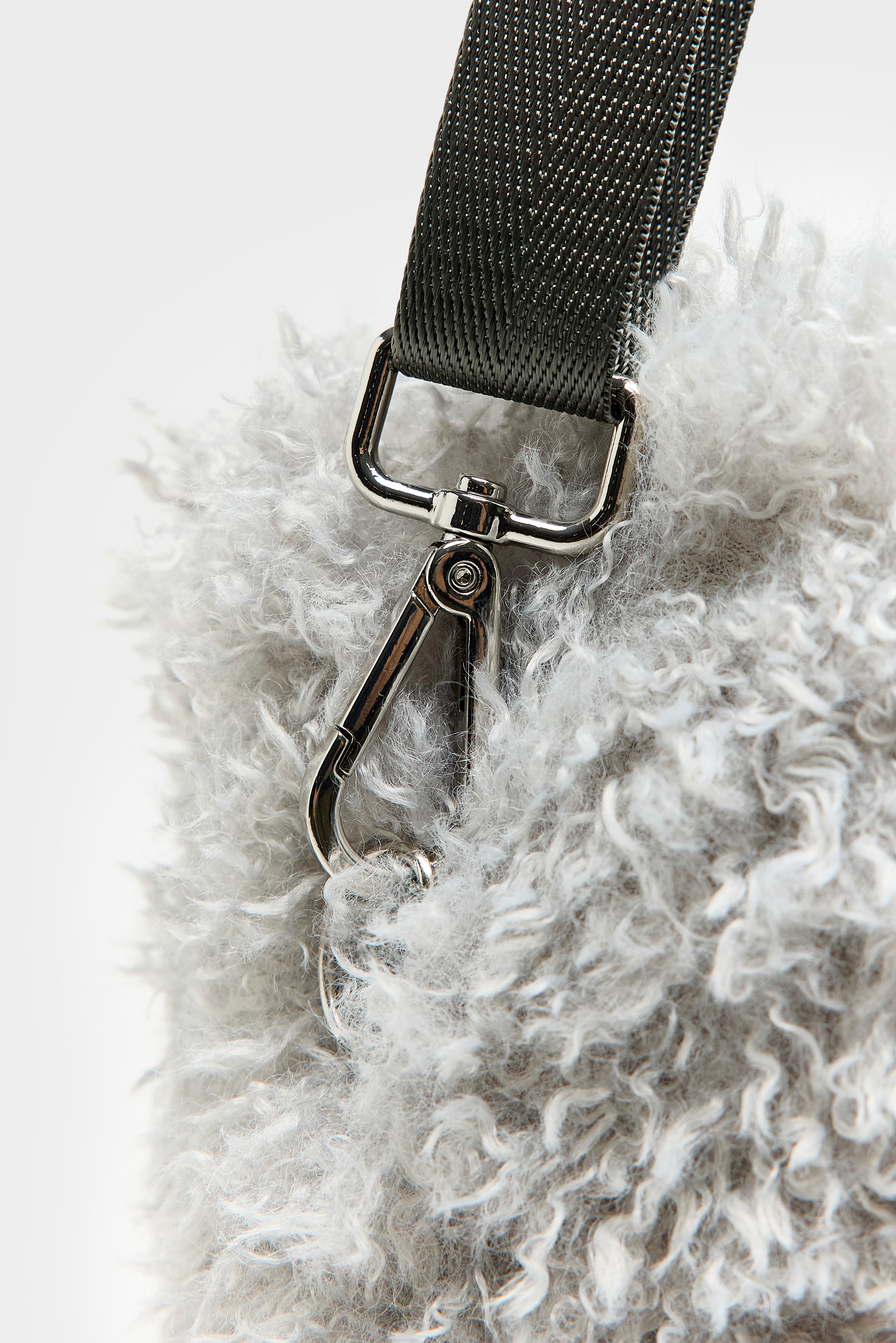 Helmin shoulder bag (261 / W / NICKEL)