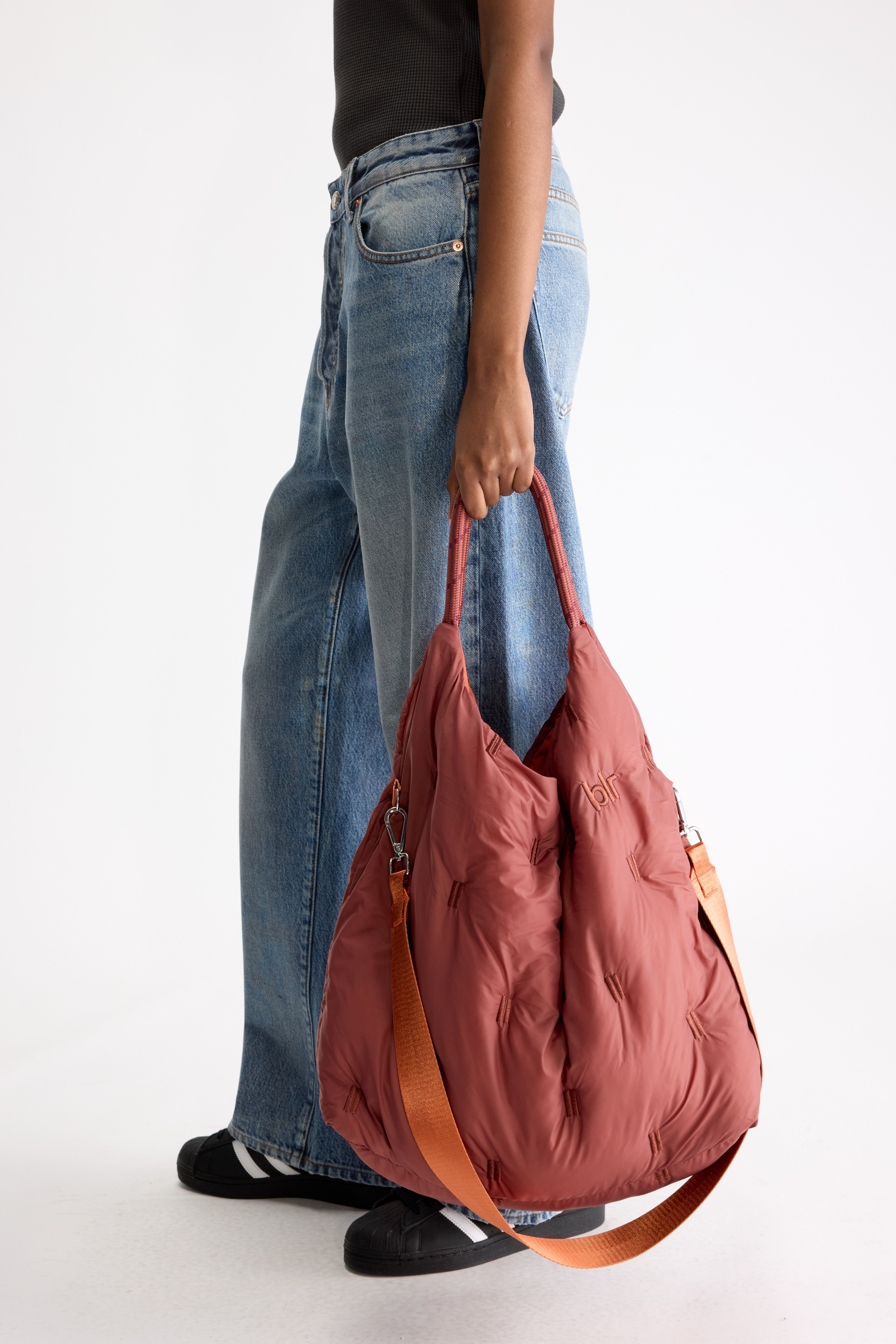 Helart shoulder bag (261 / W / MAHOGANY)