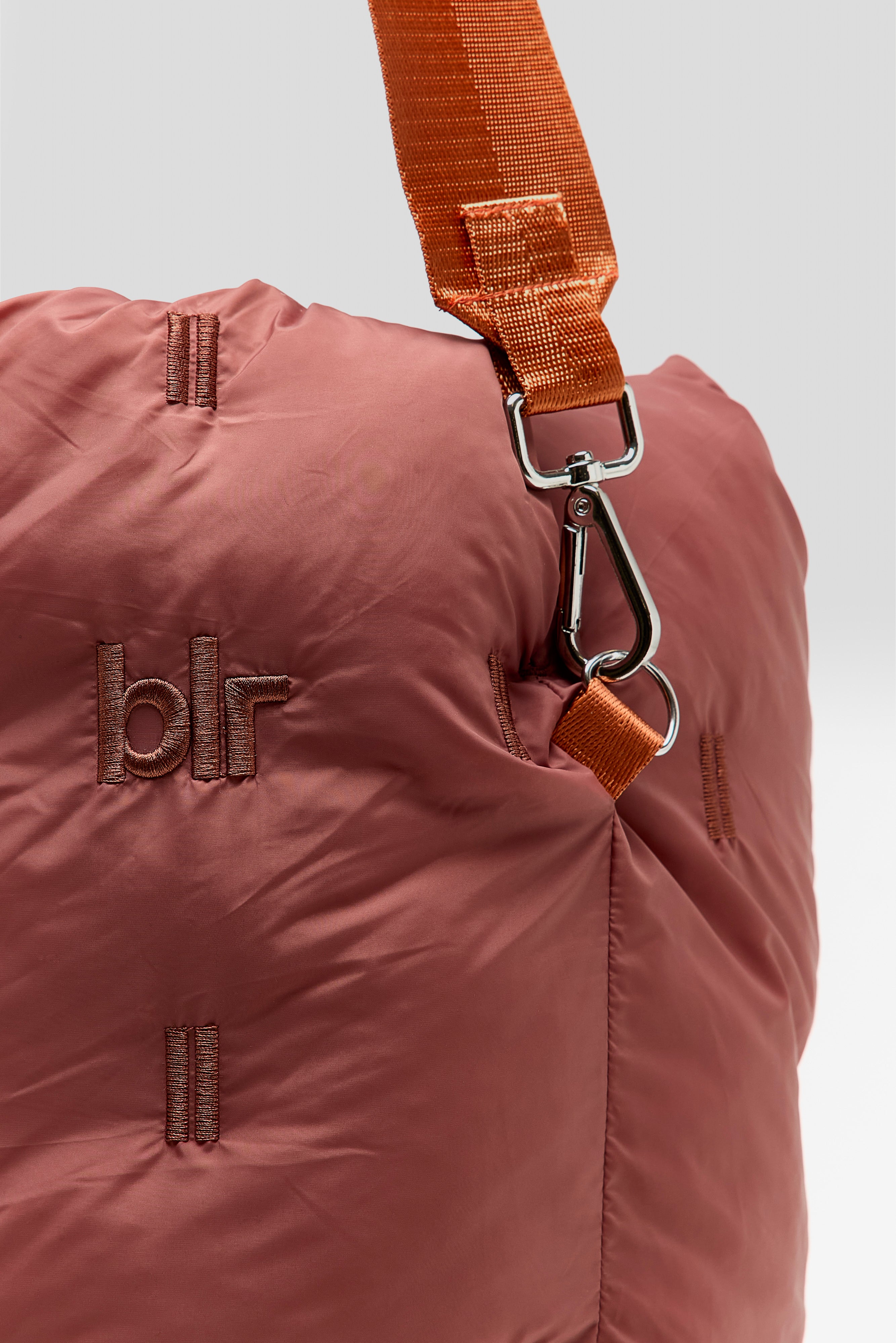 Helart shoulder bag (261 / W / MAHOGANY)