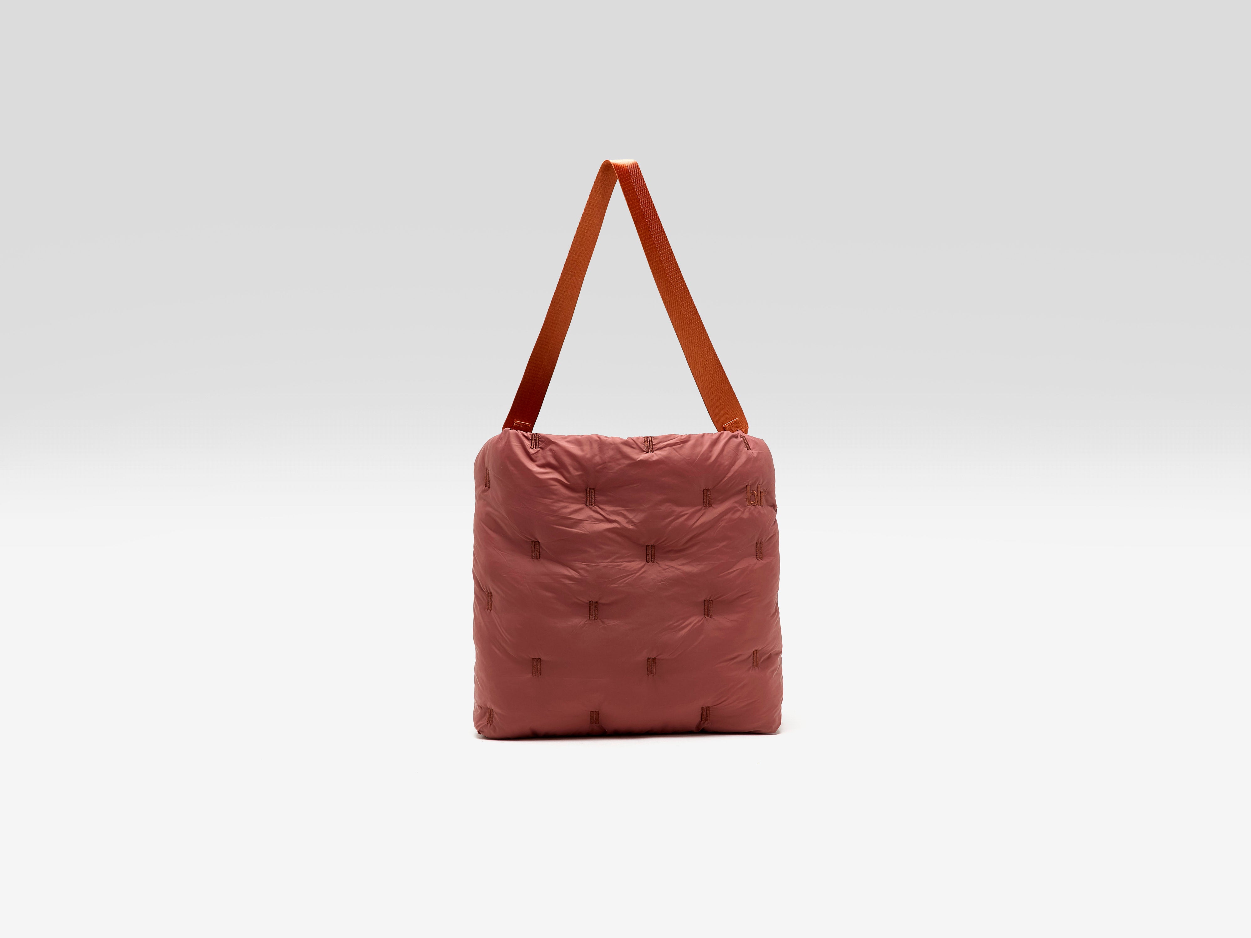 Helart shoulder bag (261 / W / MAHOGANY)