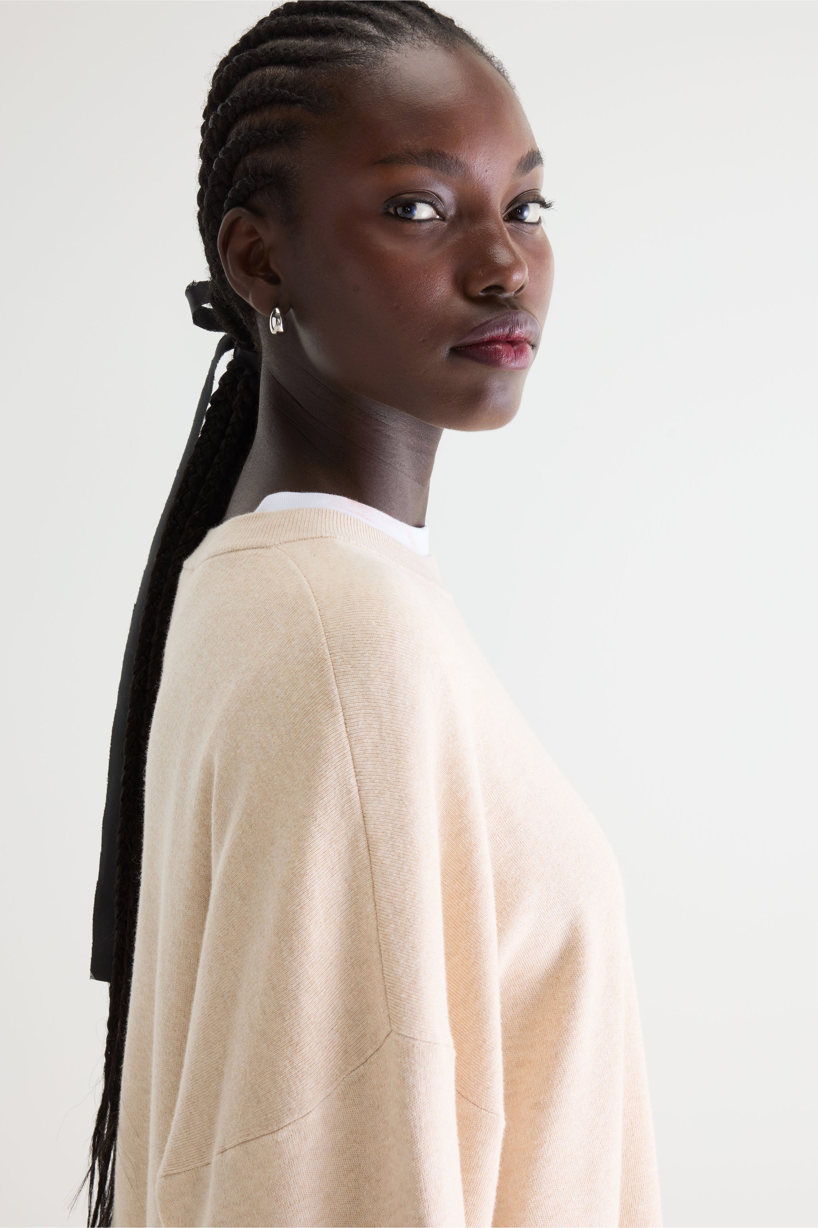Angum relaxed sweater (261 / W / OATMEAL)