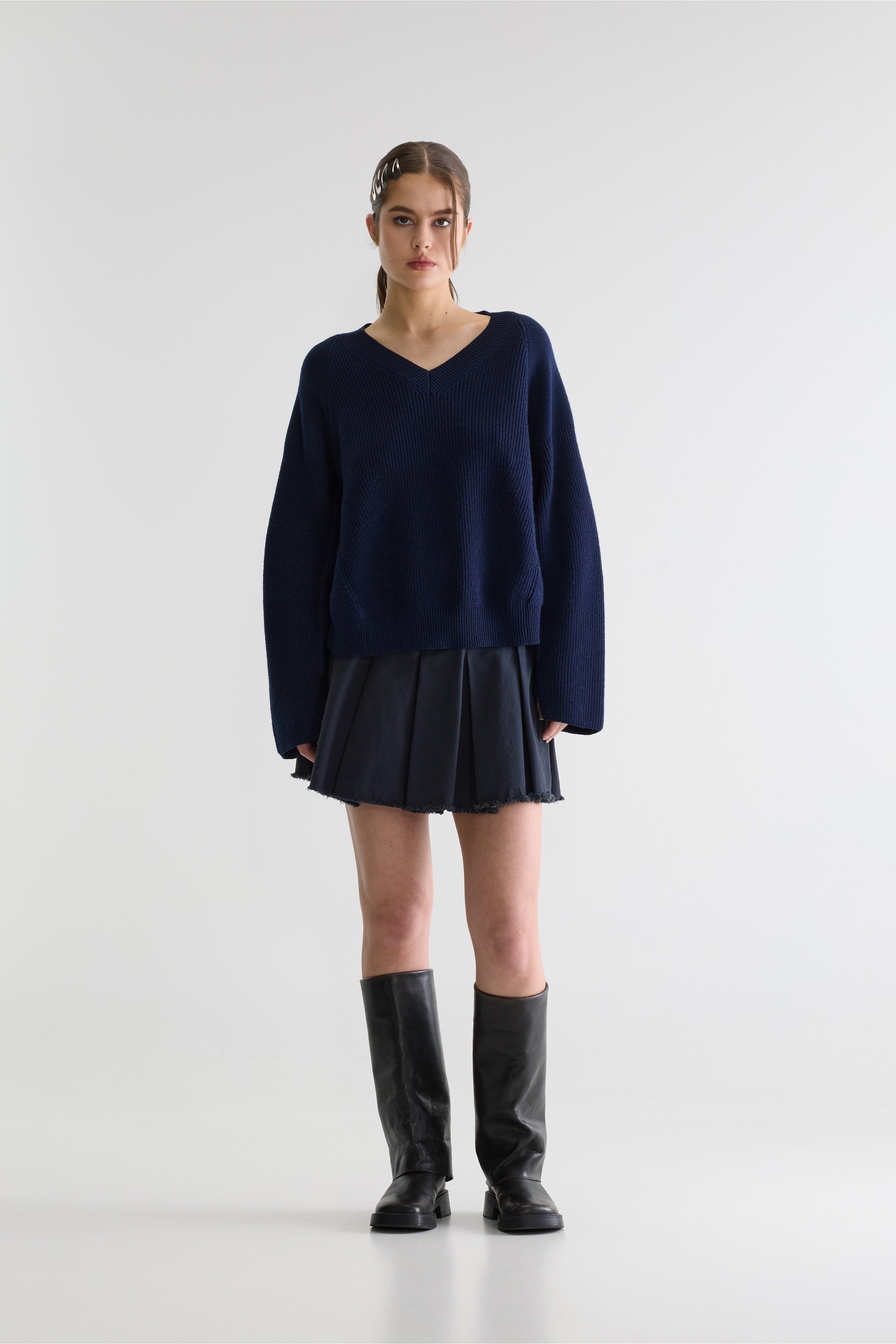 Aoth cropped sweater (261 / W / NAVY)