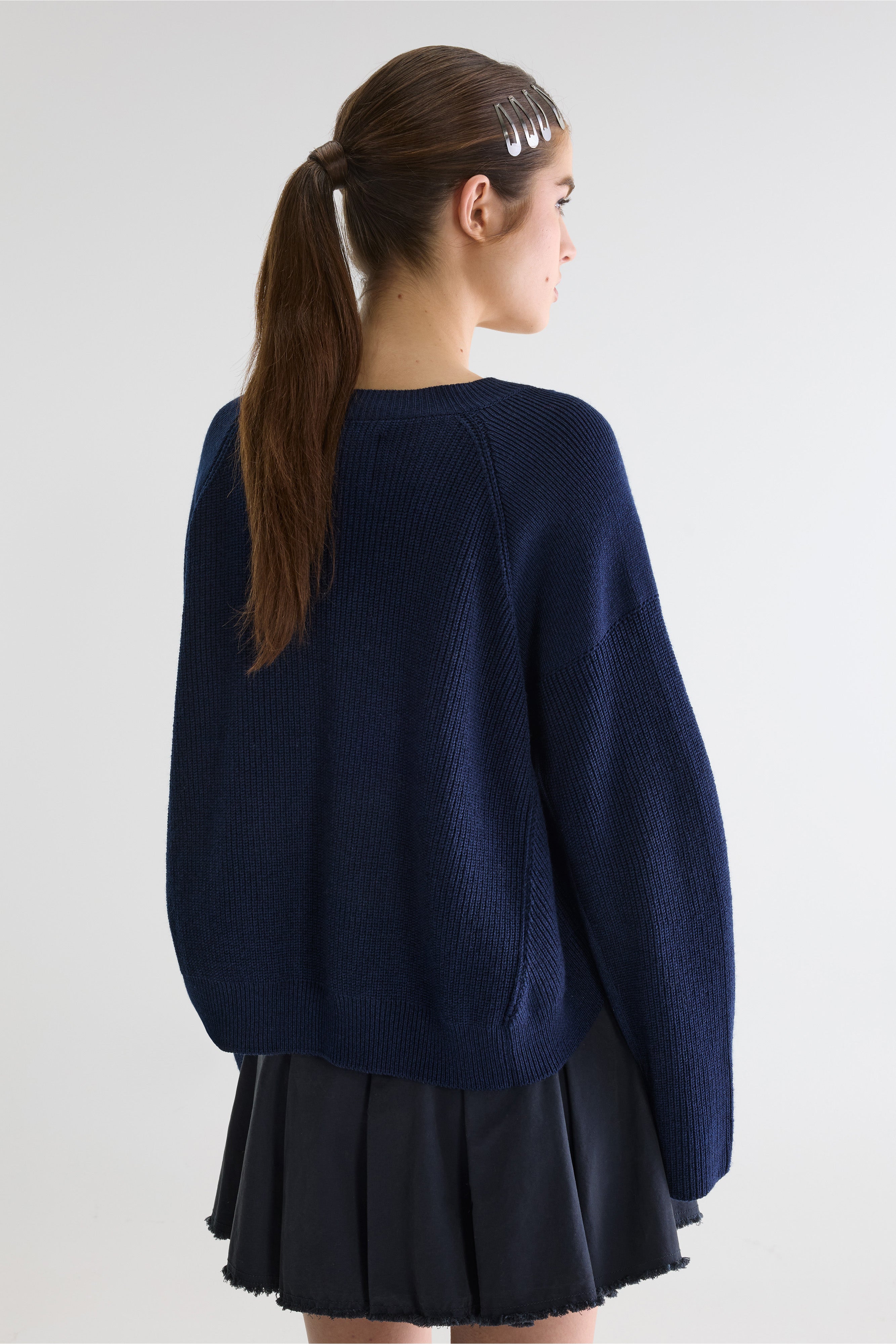 Aoth cropped sweater (261 / W / NAVY)