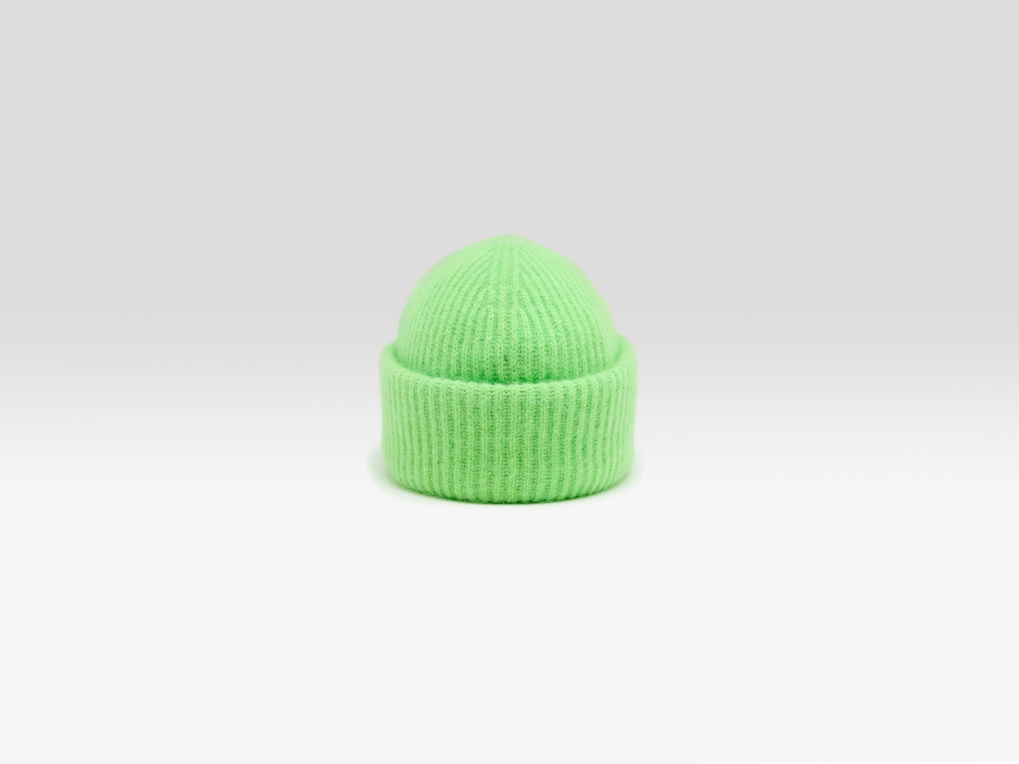 Dusa short beanie (262 / W / VEGAS)