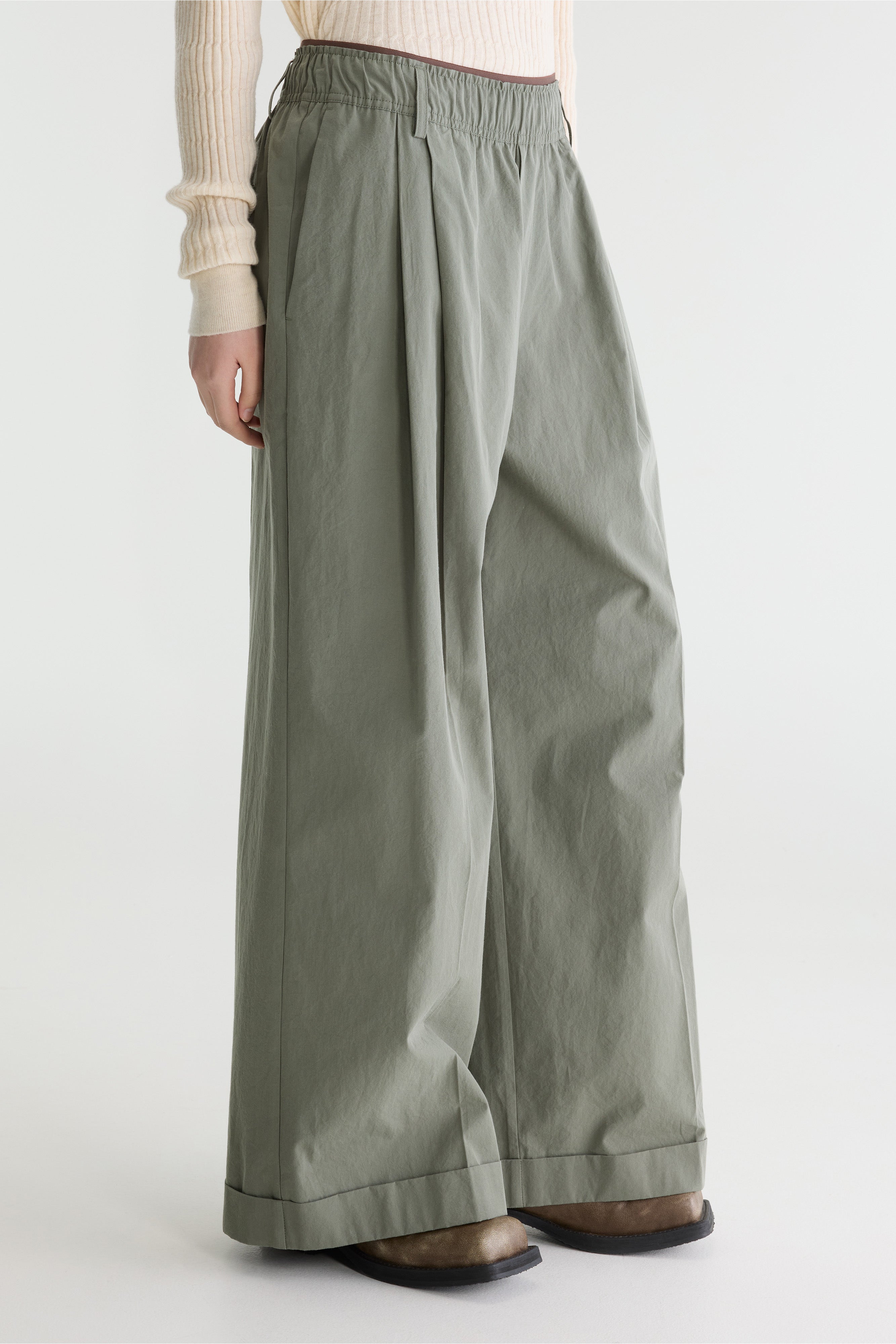 Jasha wide trousers (262 / W / OXYD GREY)