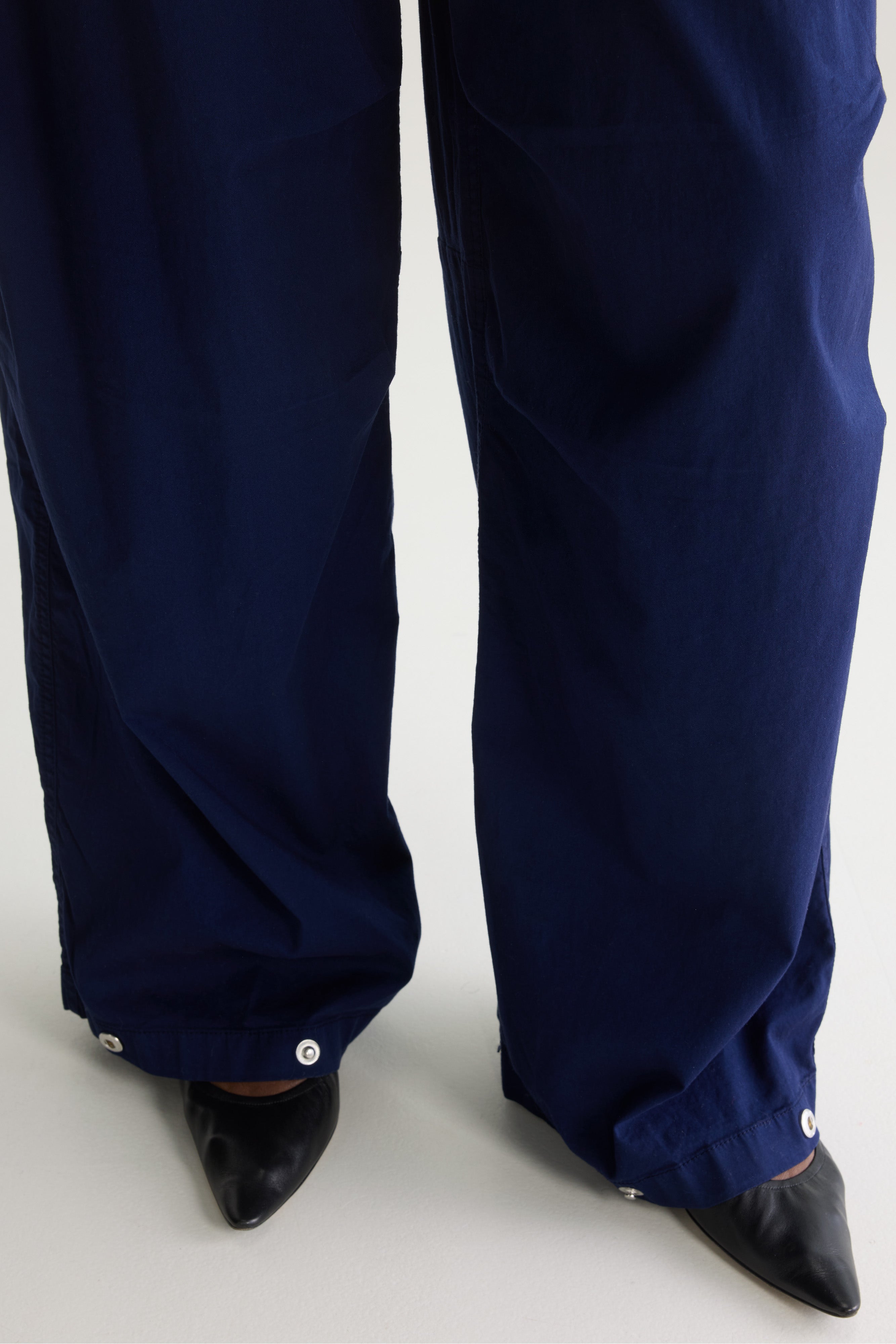 Whoop wide trousers (262 / W / WORKER)