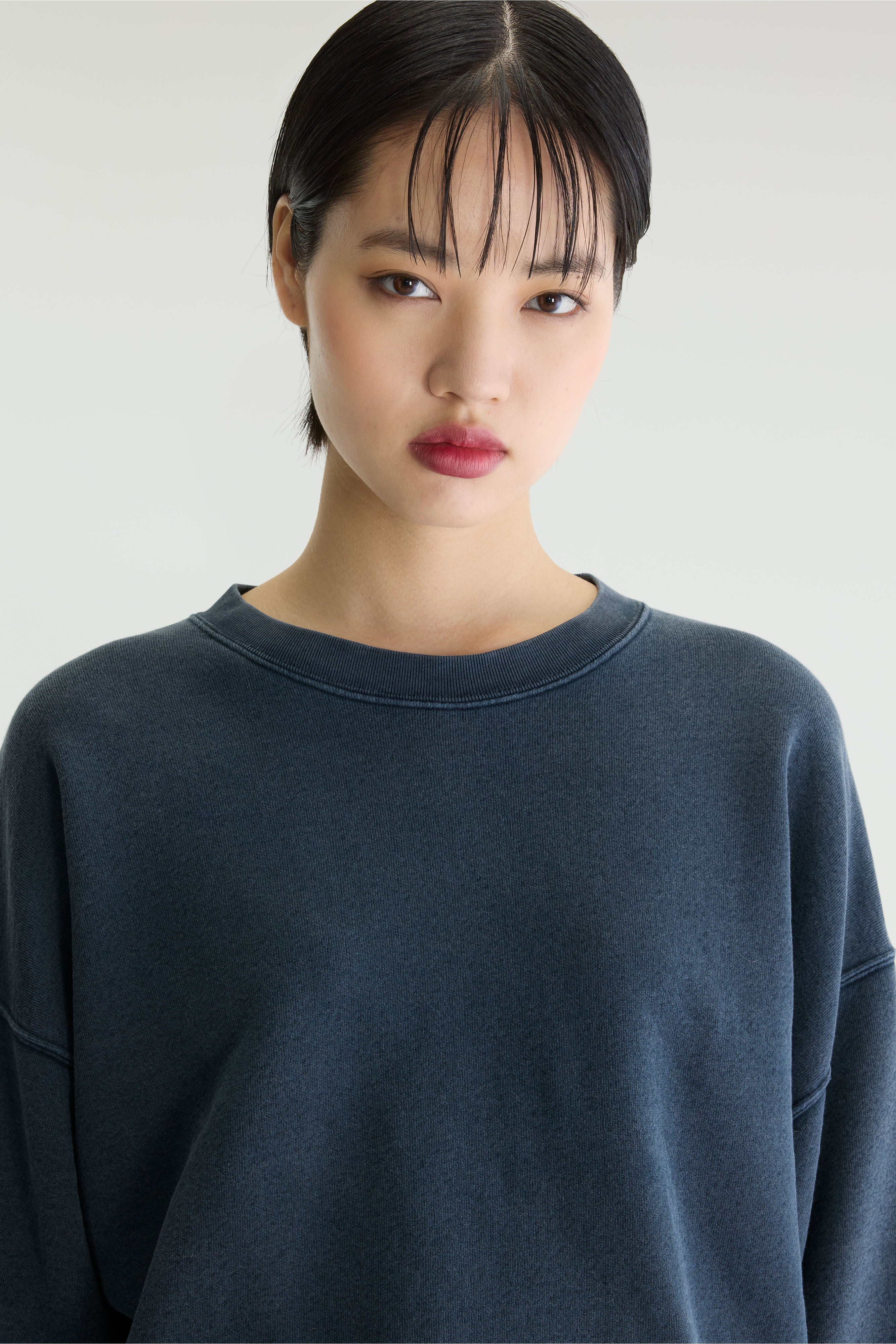 Vicske crewneck sweatshirt (262 / W / NAVY)