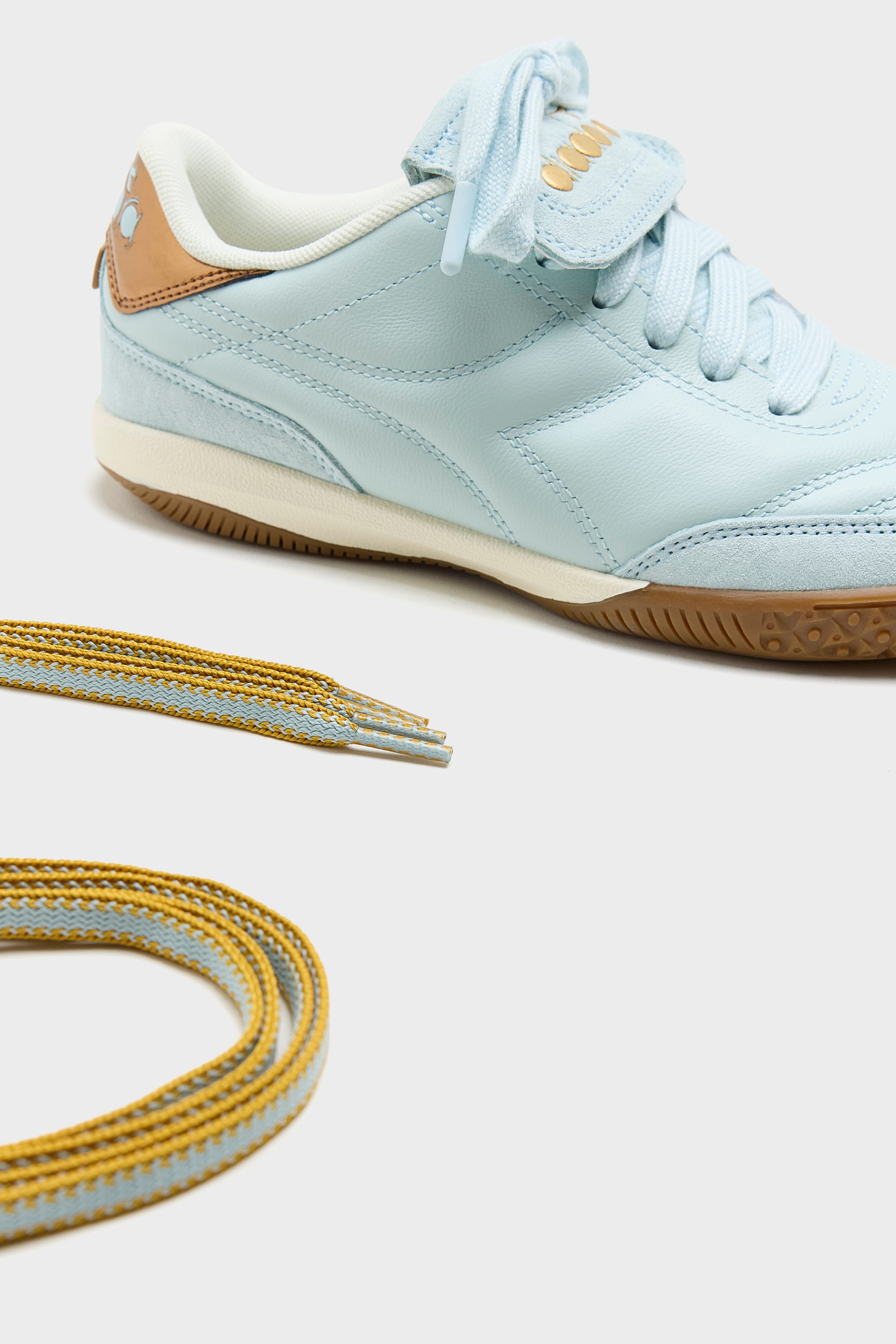 Gold Indoor Metal for Women (261 / W / BABYBLUE)