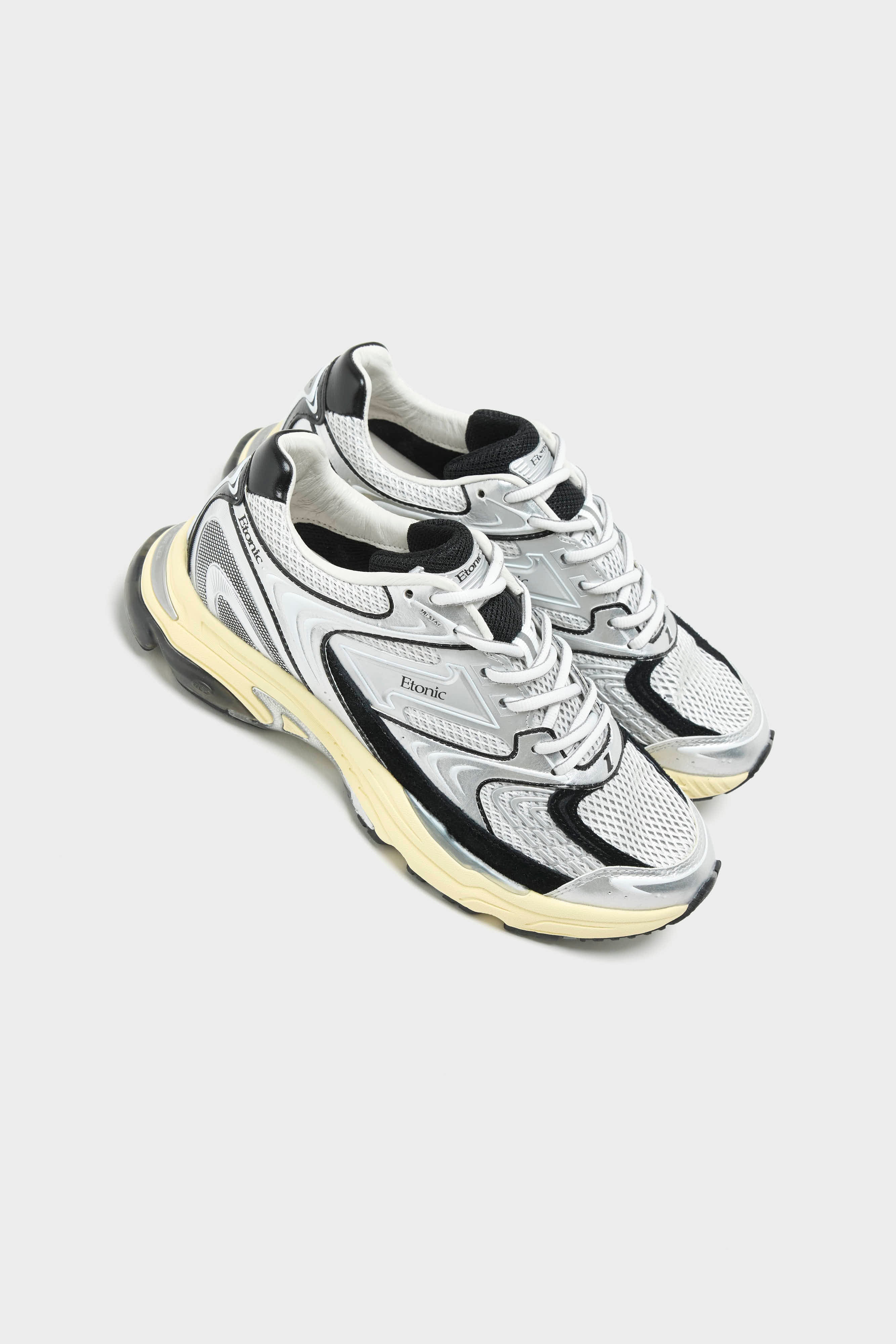 Evolution Metallic for Women (261 / W / BLACK)