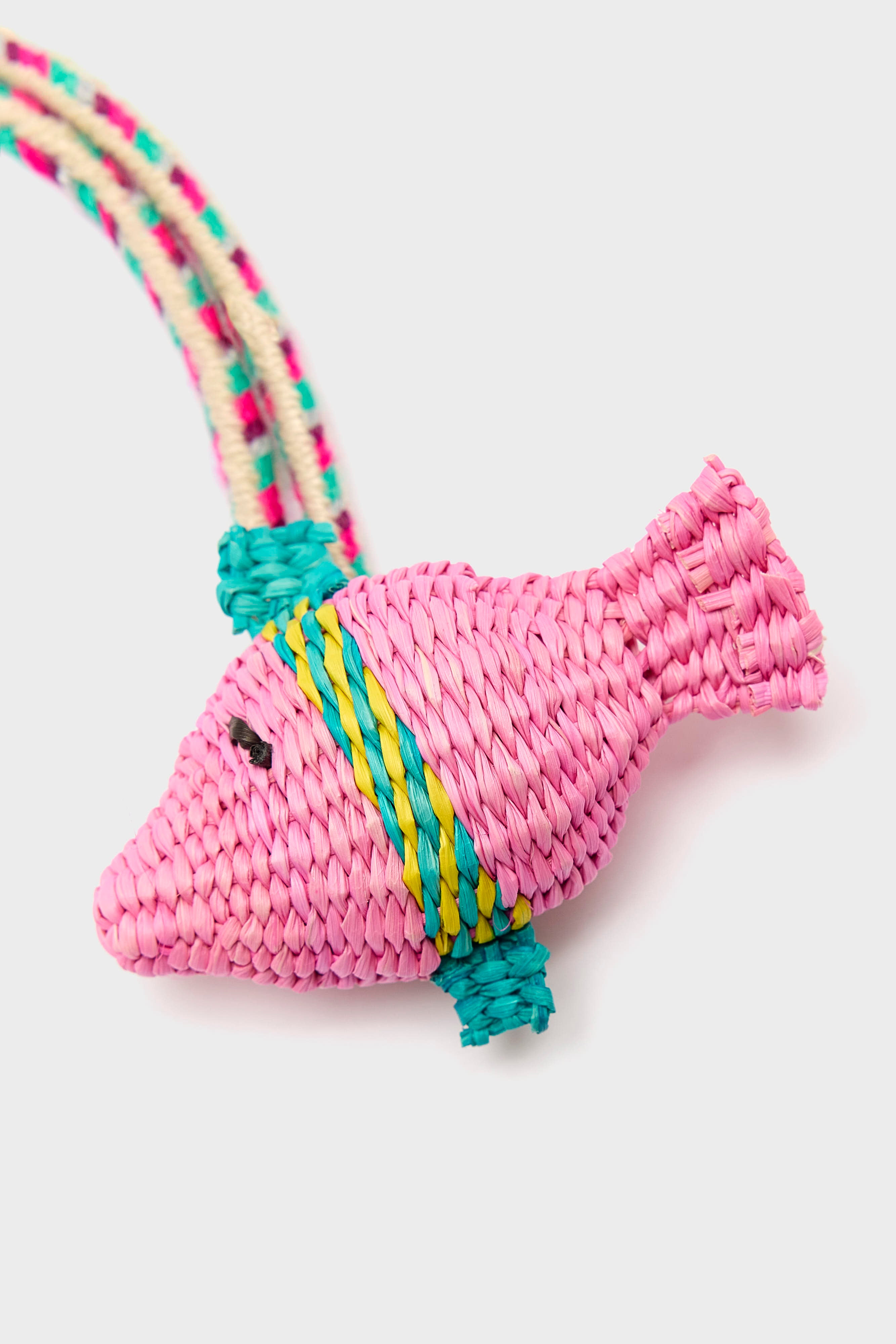 Iraca Little Fish Charm (261 / W / PINK)