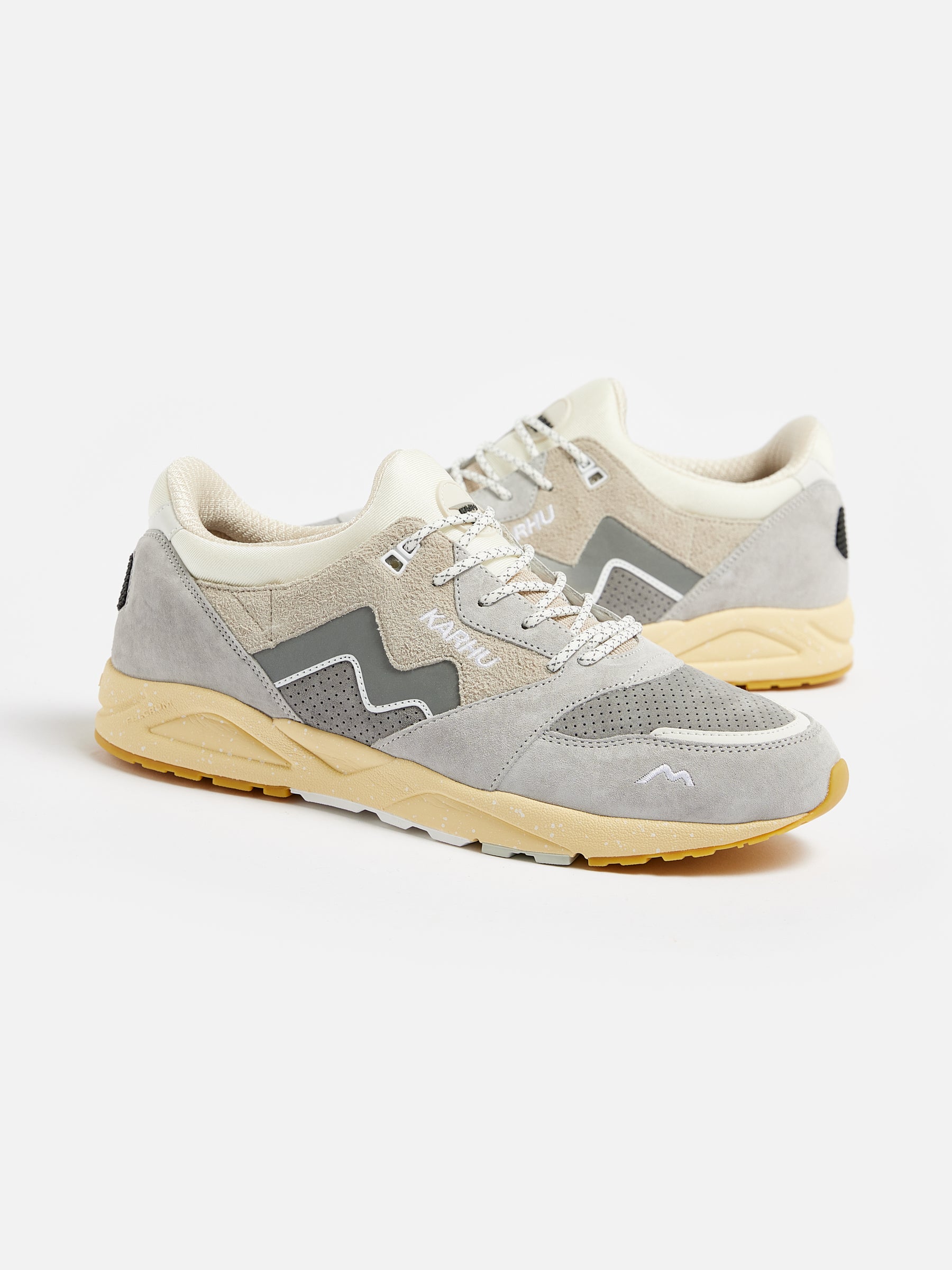 Aria 95 pour Hommes (242 / M / GREY)