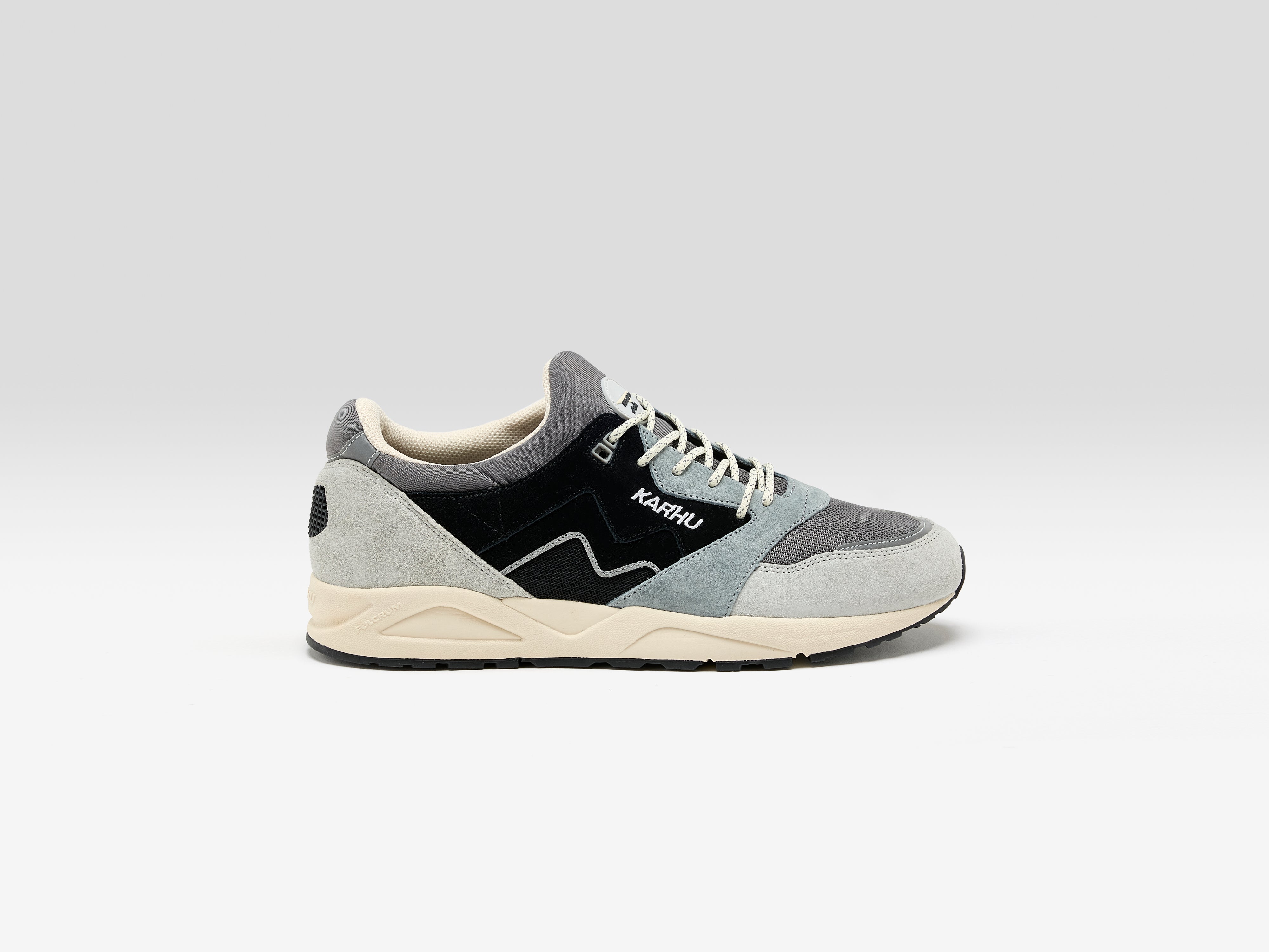 Aria 95 for Men (251 / M / GREY)