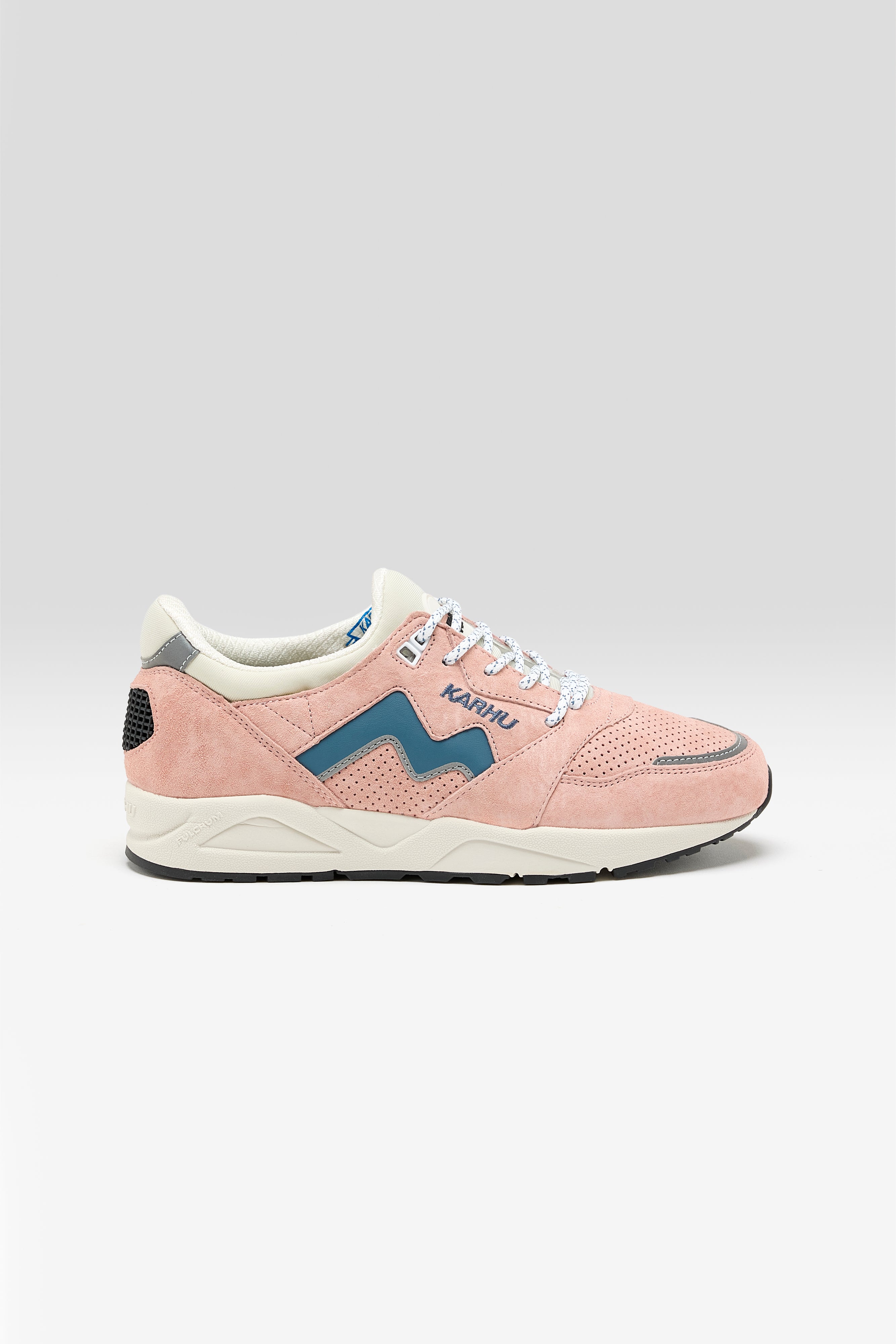 Aria 95 voor dames (251 / W / PINK)