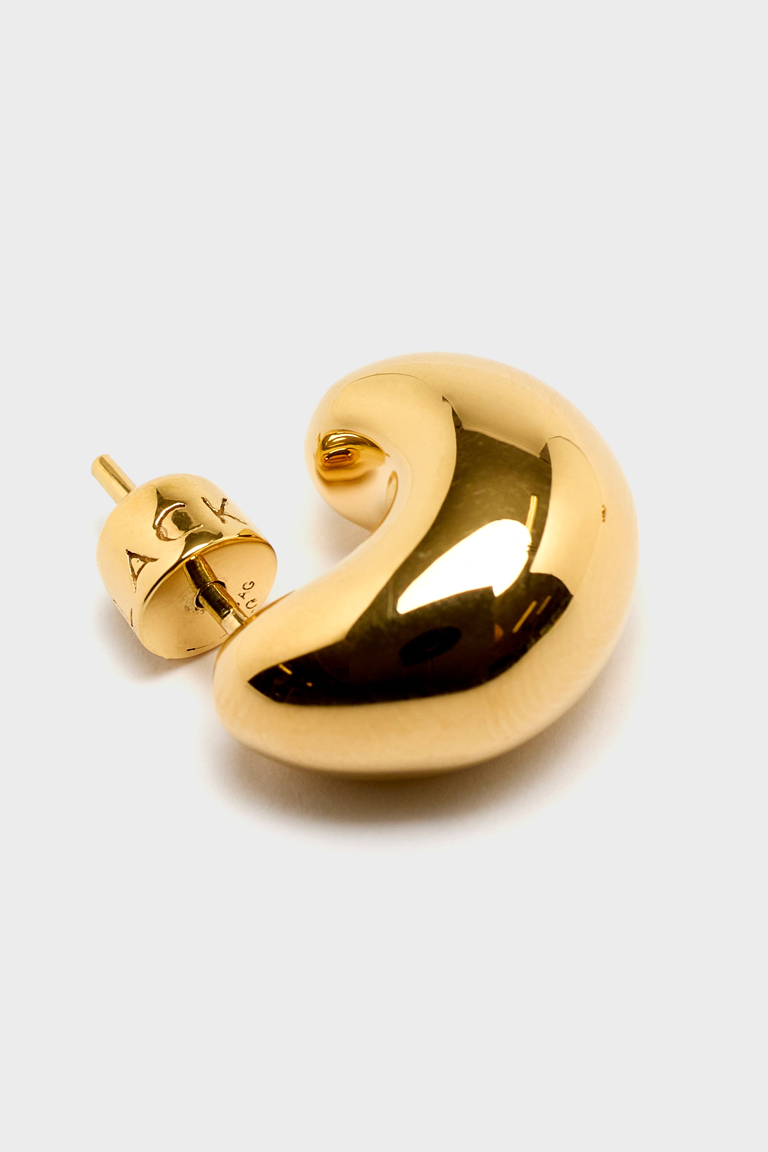 Tryvann Pillow Earrings (252 / W / GOLD)
