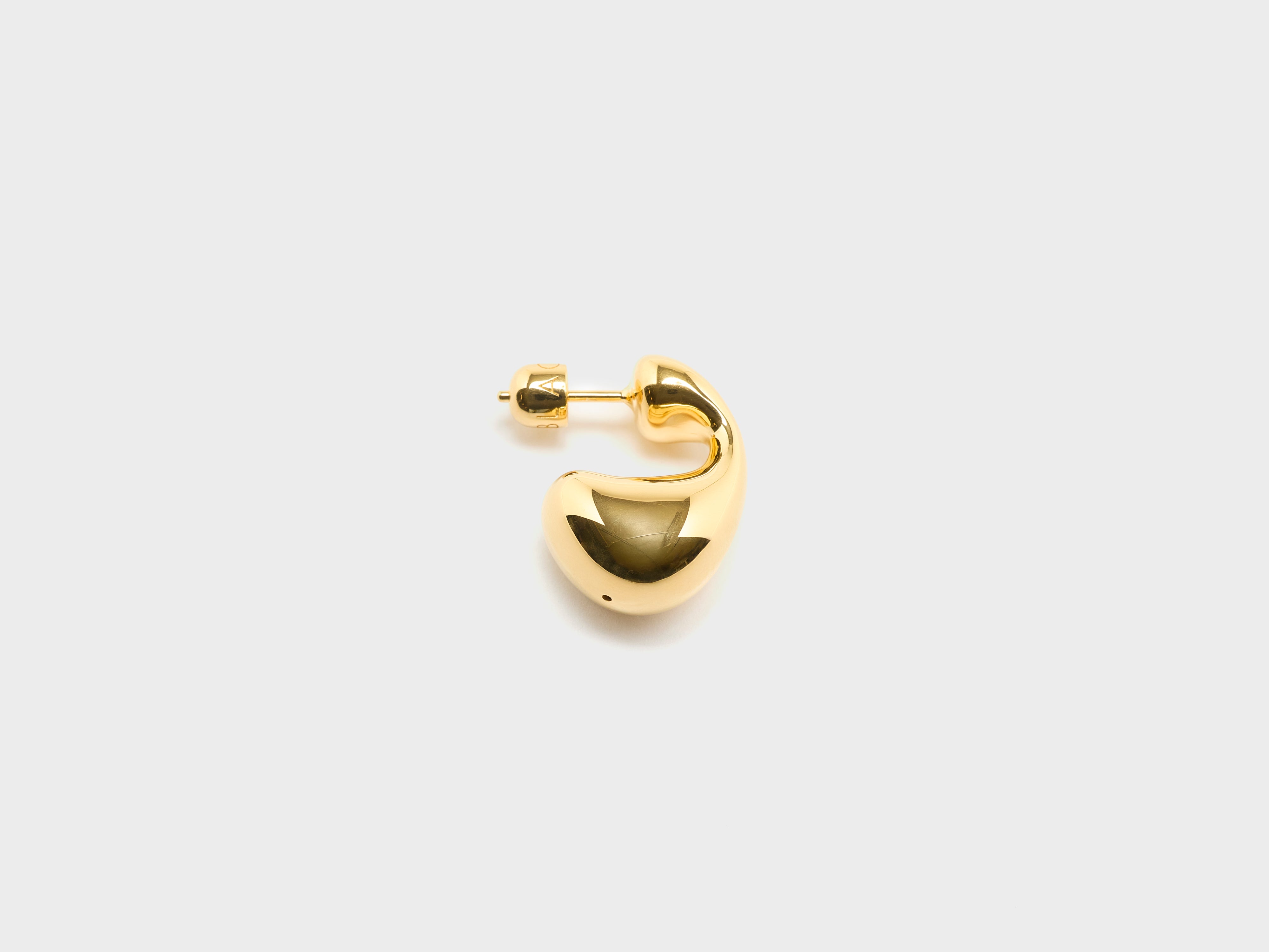 Small Dolphin Earring (261 / W / GOLD)