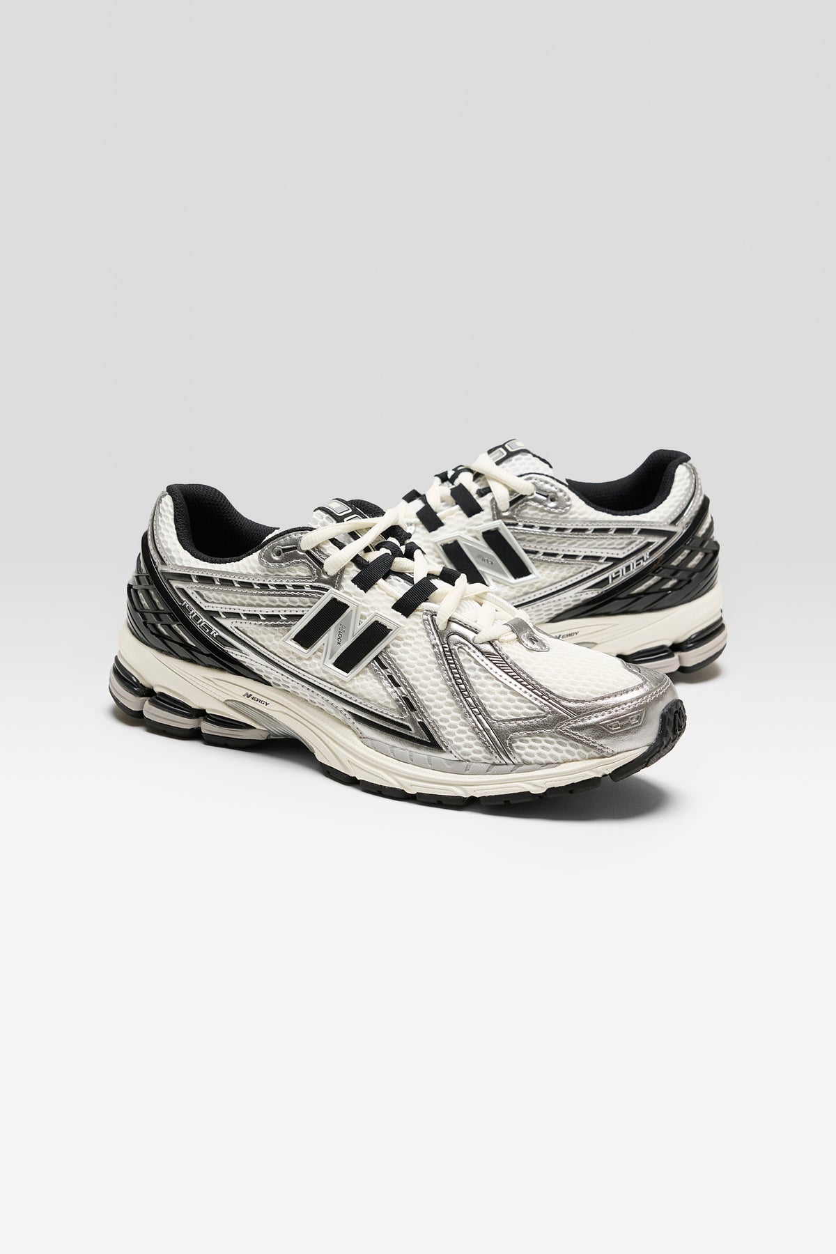 1906R für Herren (242 / M / GREY)