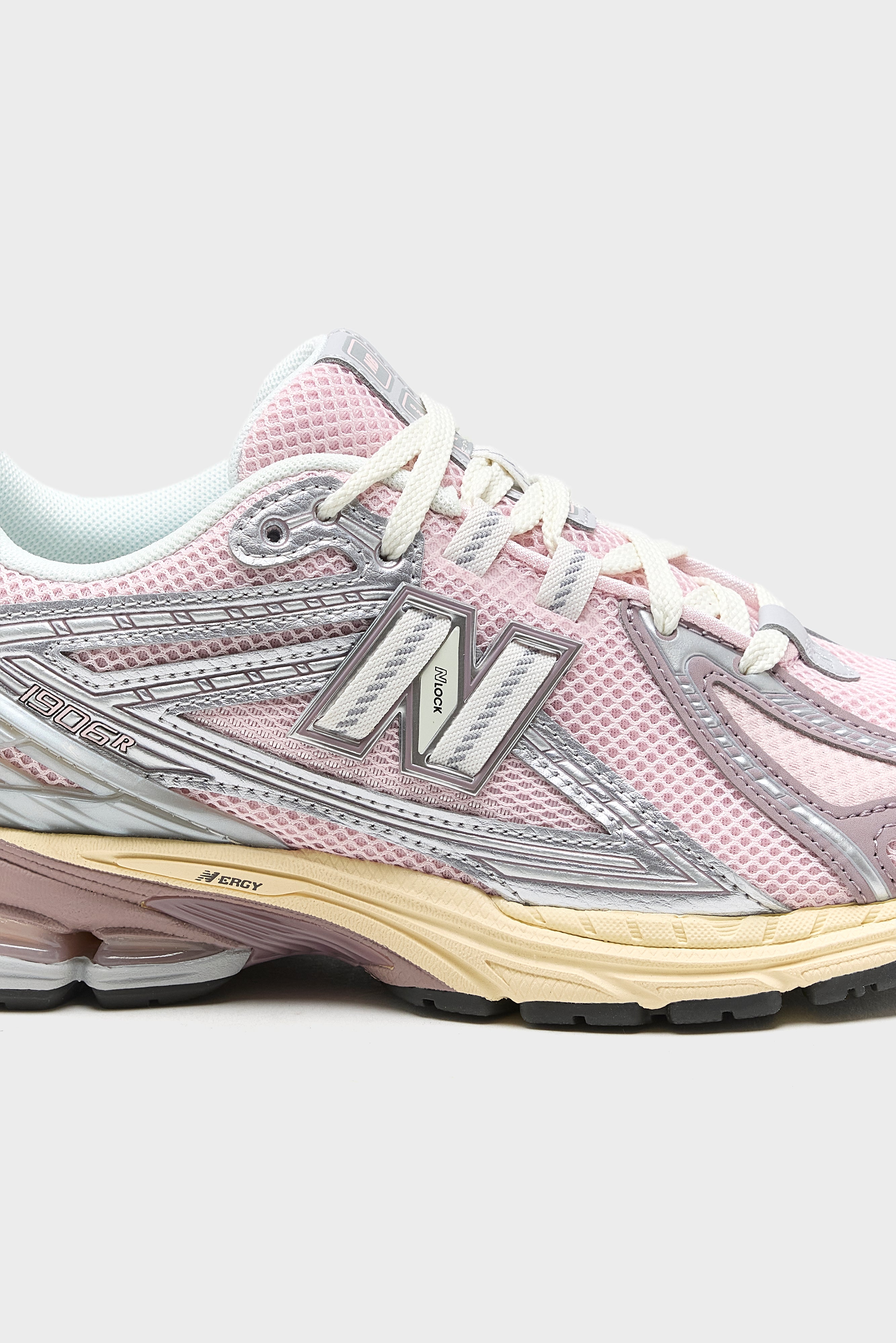 1906R for Women (251 / W / PINK)