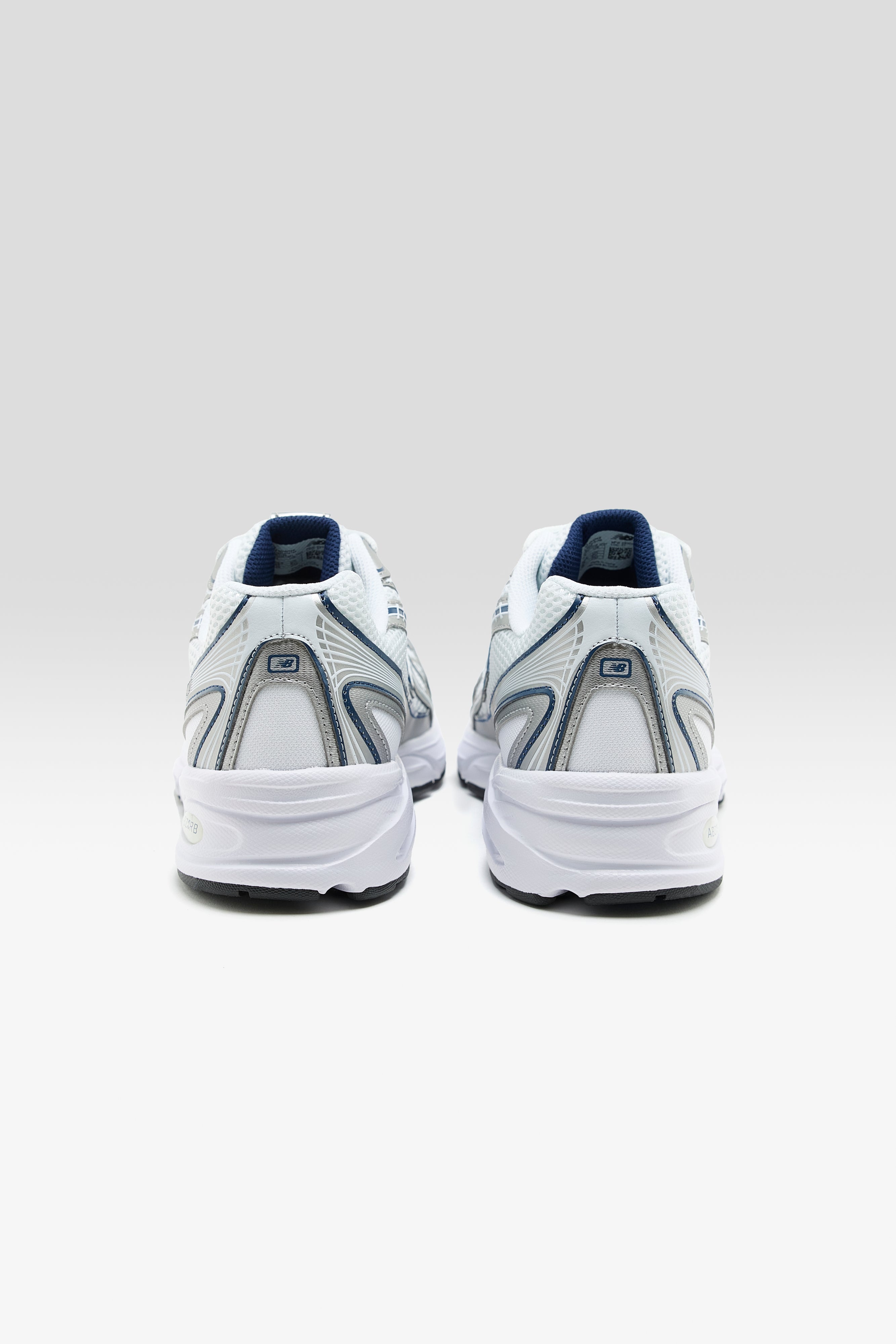 740 for Men (252 / M / WHITE)