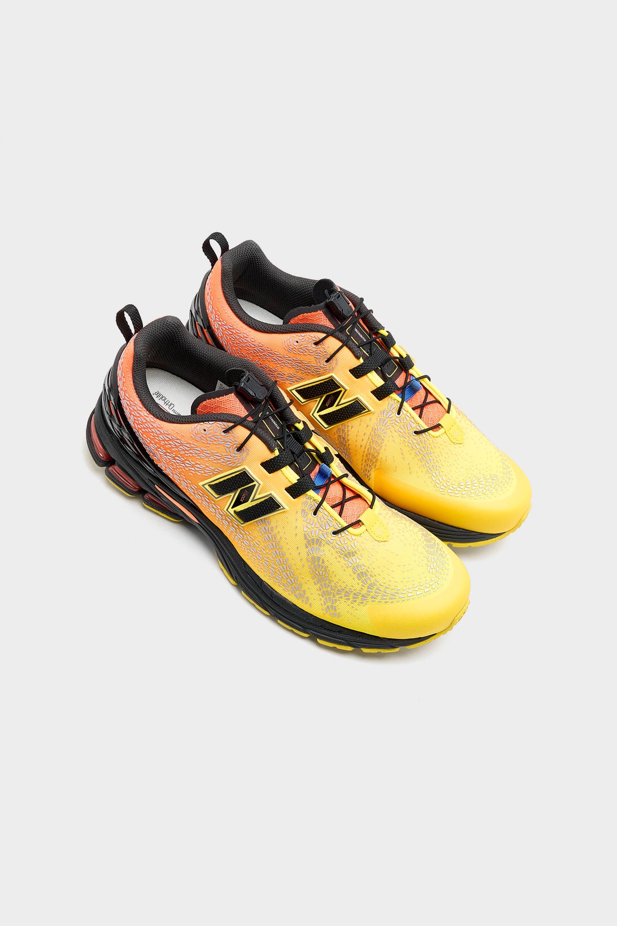 1906F for Men (261 / M / ORANGE FLUO)