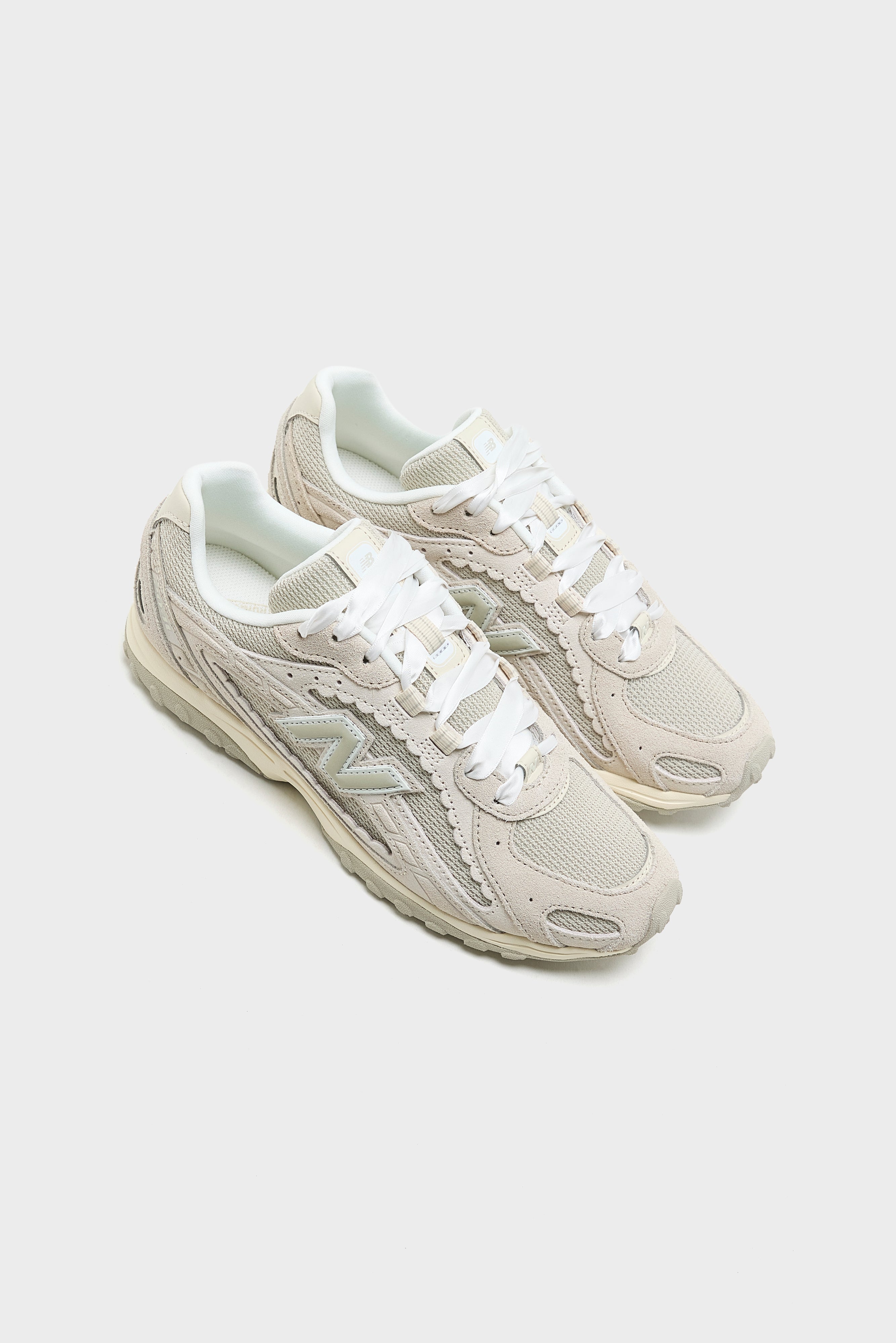 204L Scallop for Women (261 / W / OFF WHITE)