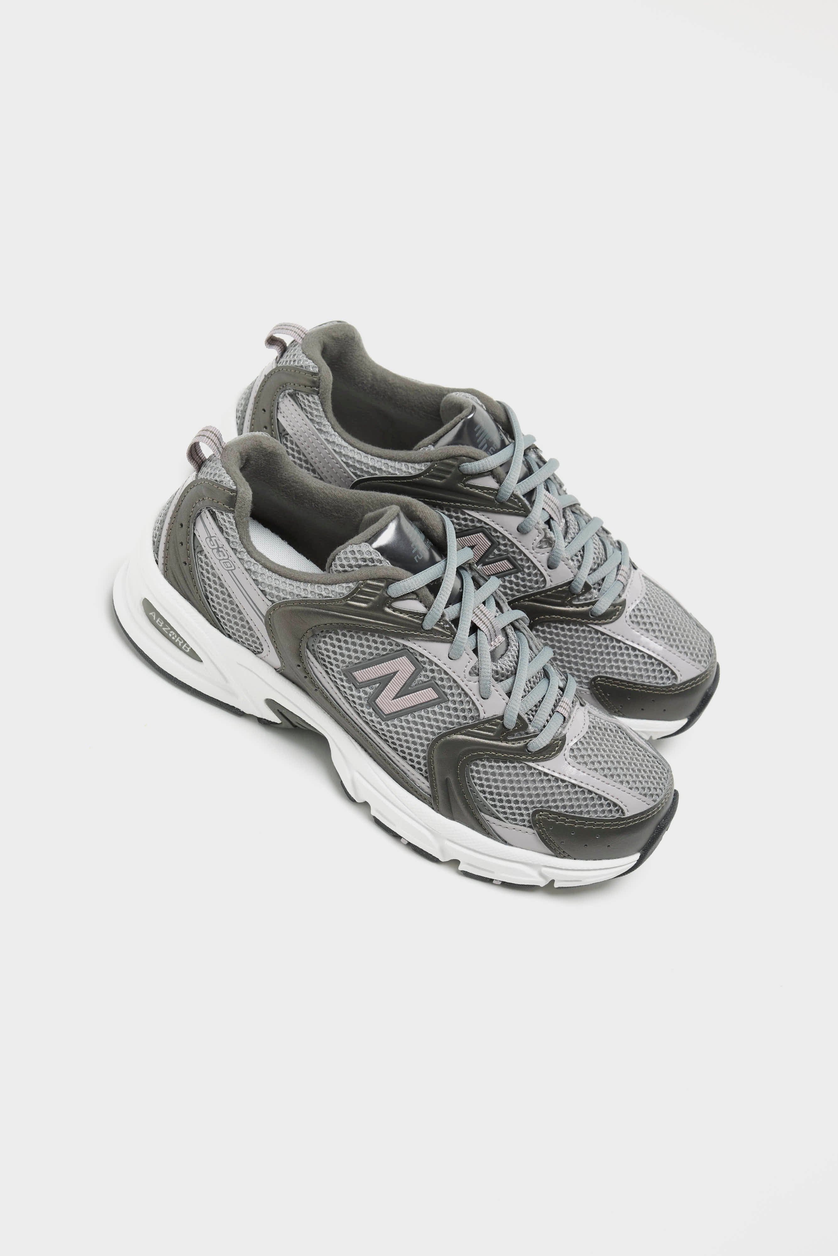 530 for Women (261 / W / GUN METAL)