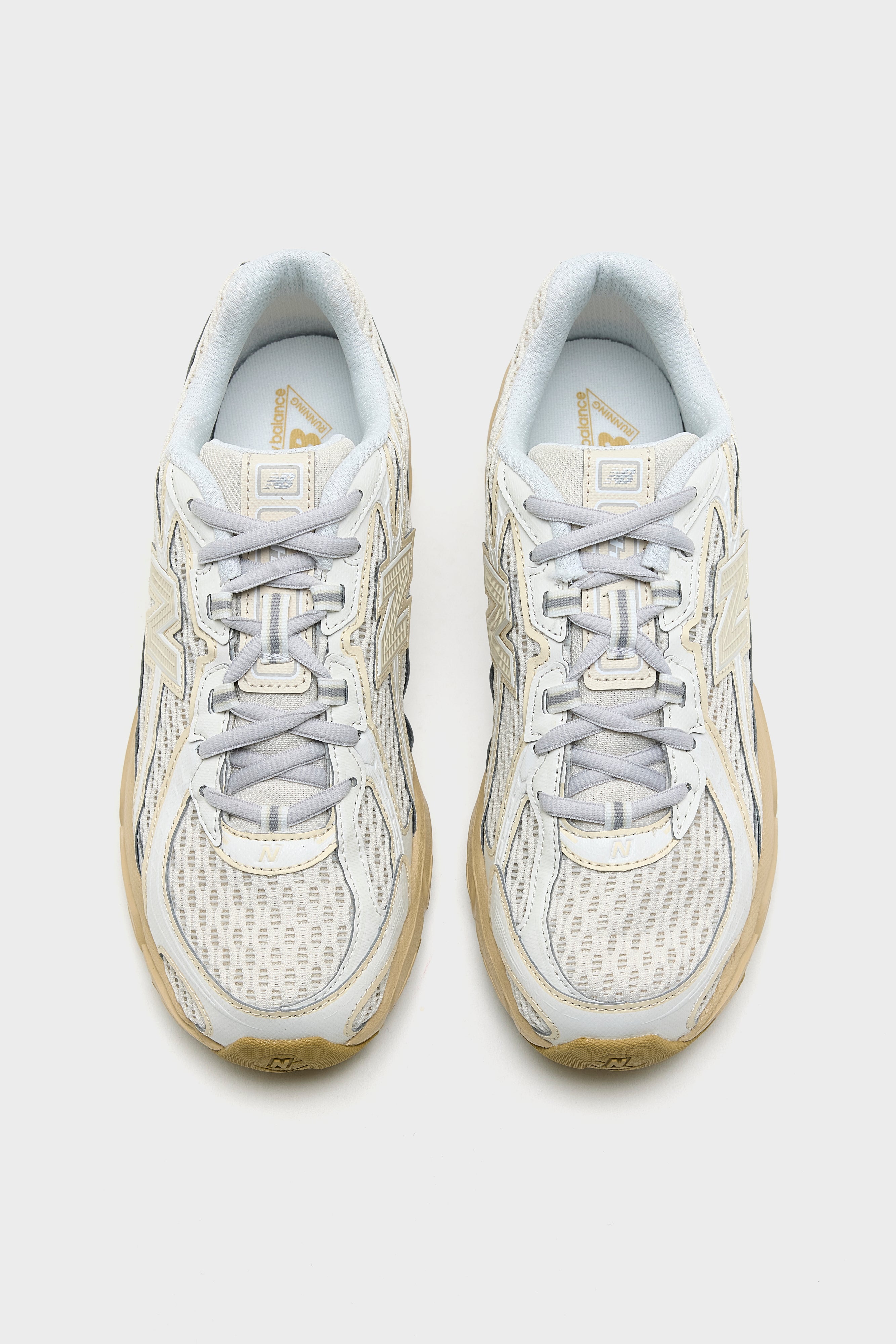 740 for Women (261 / W / OFF WHITE)
