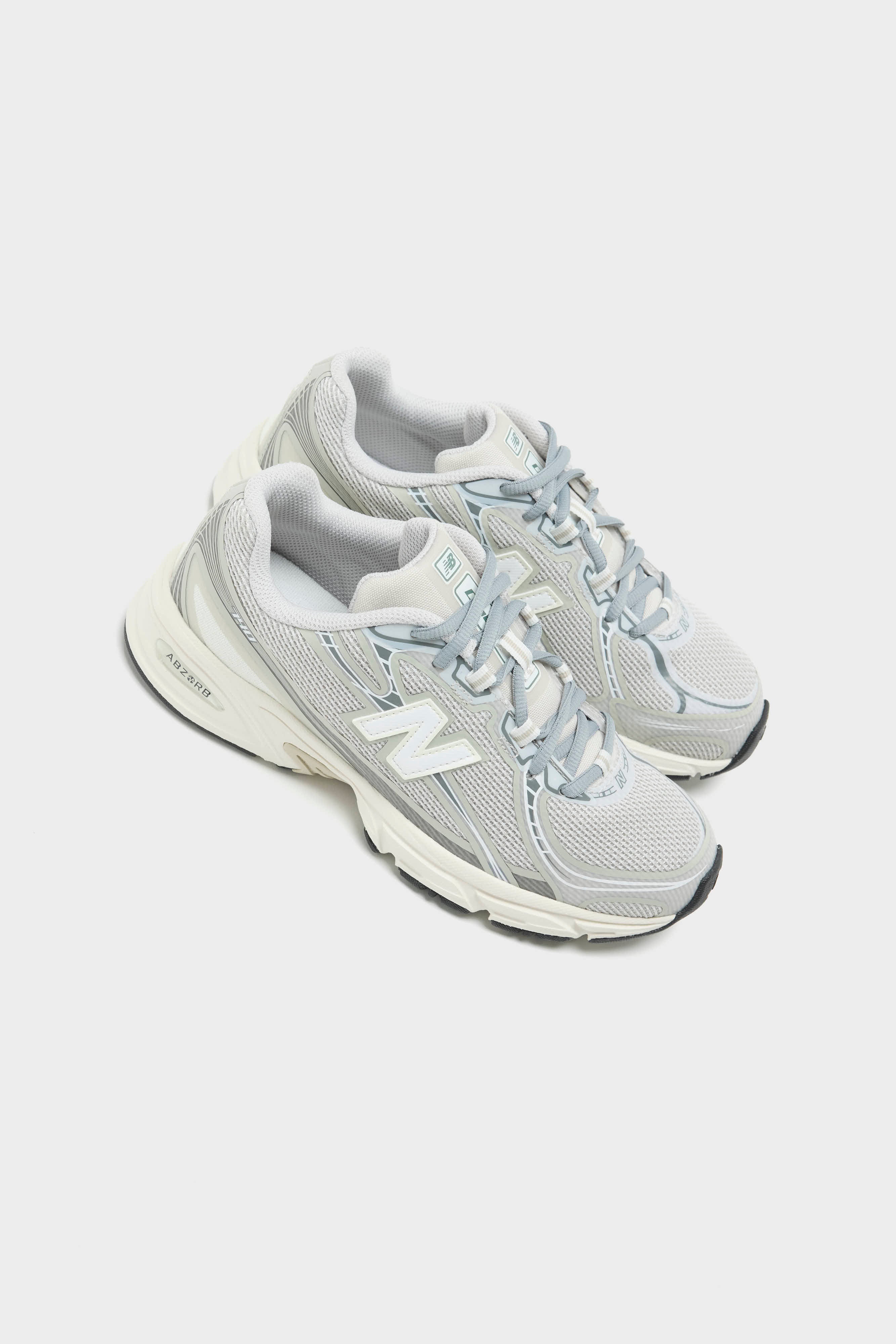 740N for Women (261 / W / GREY)