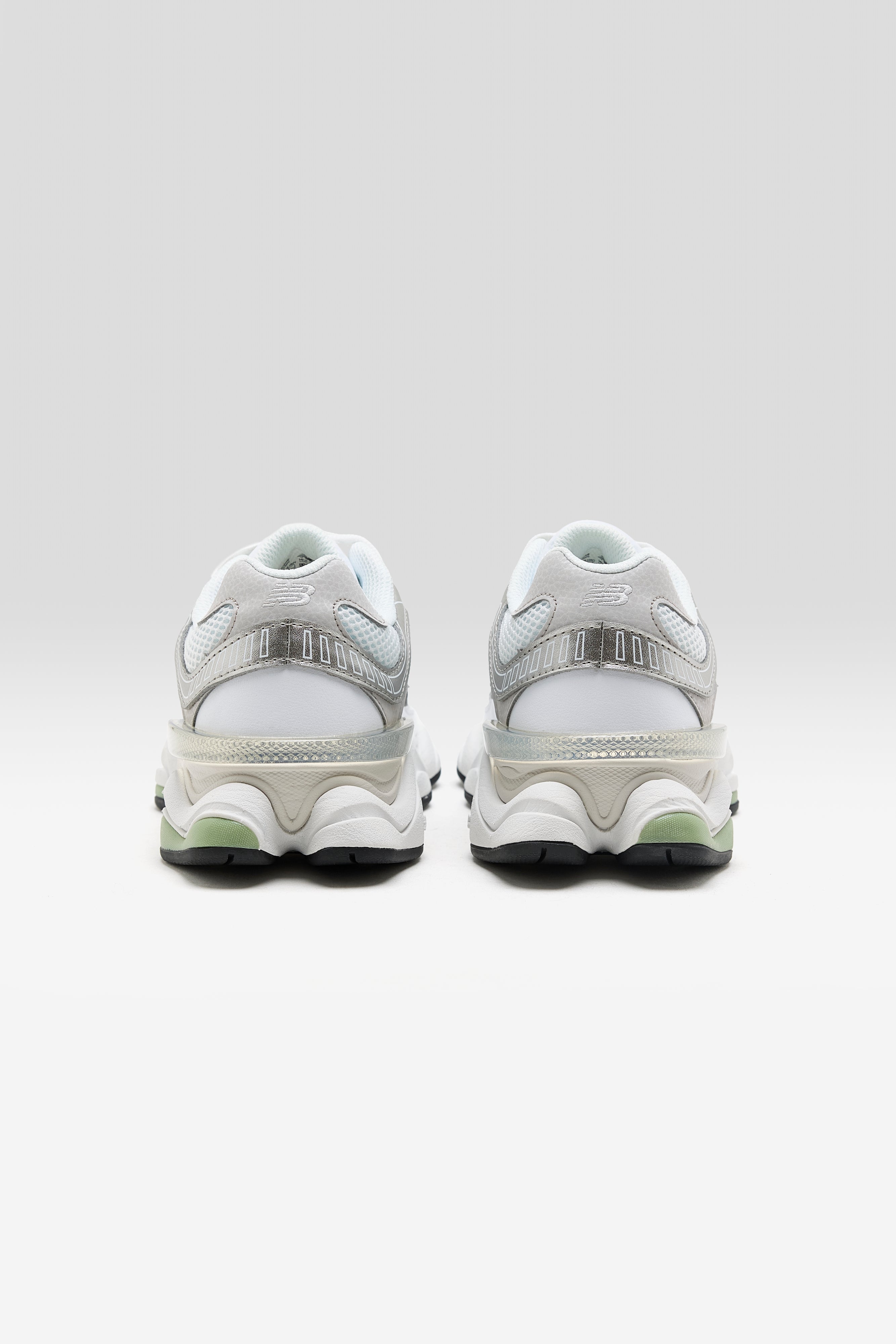 9060 voor dames (261 / W / OREGANO)