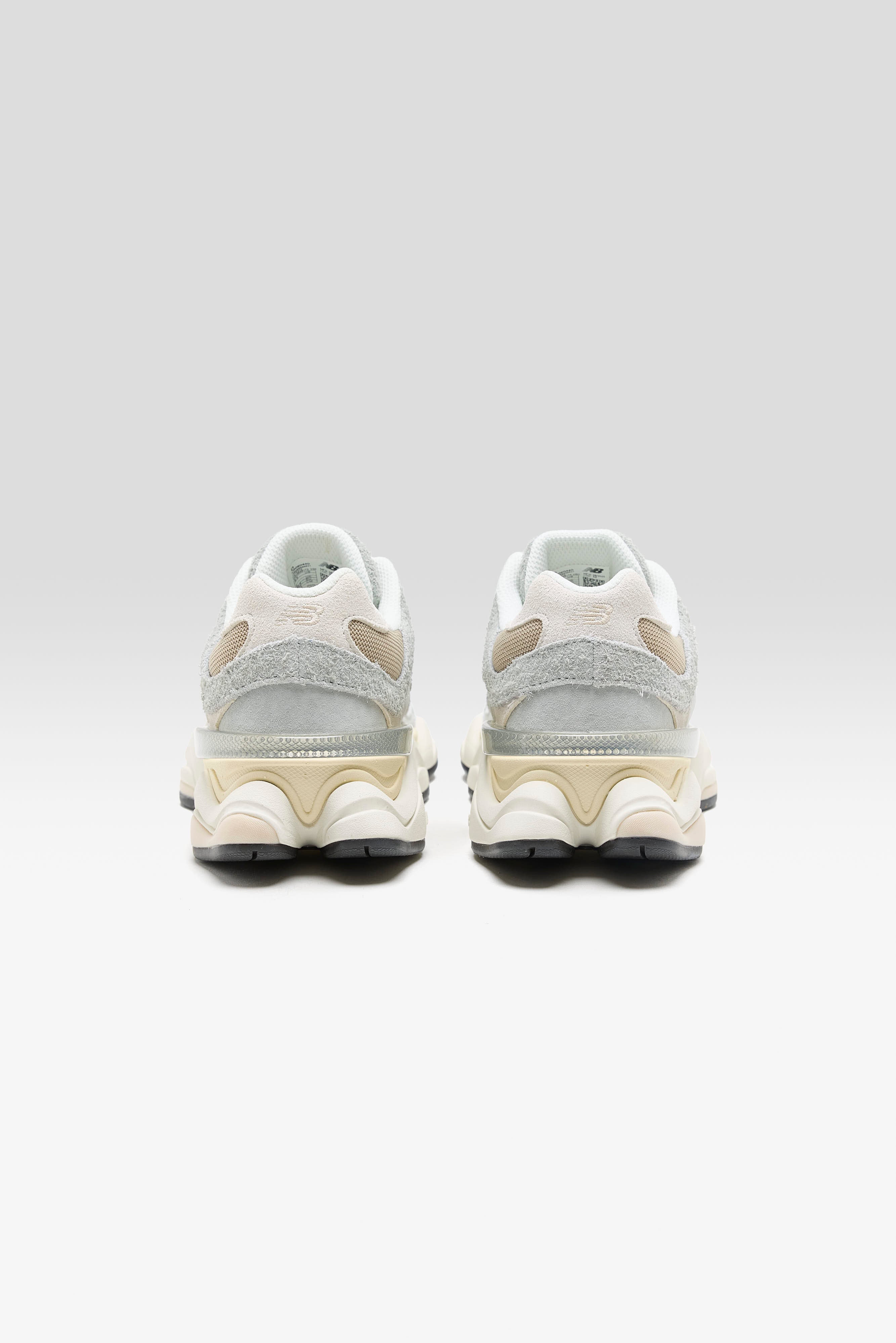 9060 voor dames (261 / W / SALT)