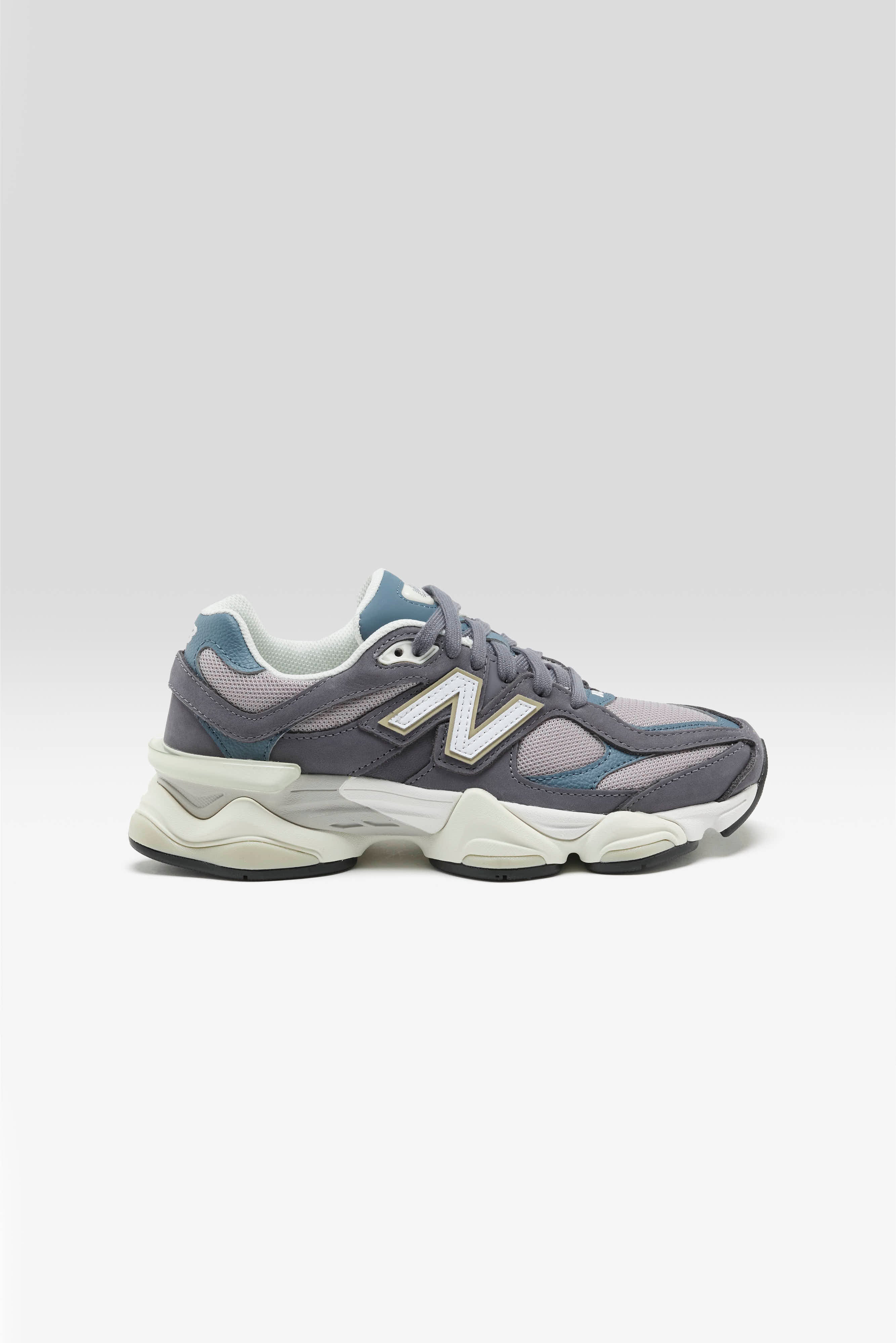 9060 pour Femme (261 / W / NIGHT SHADOW)