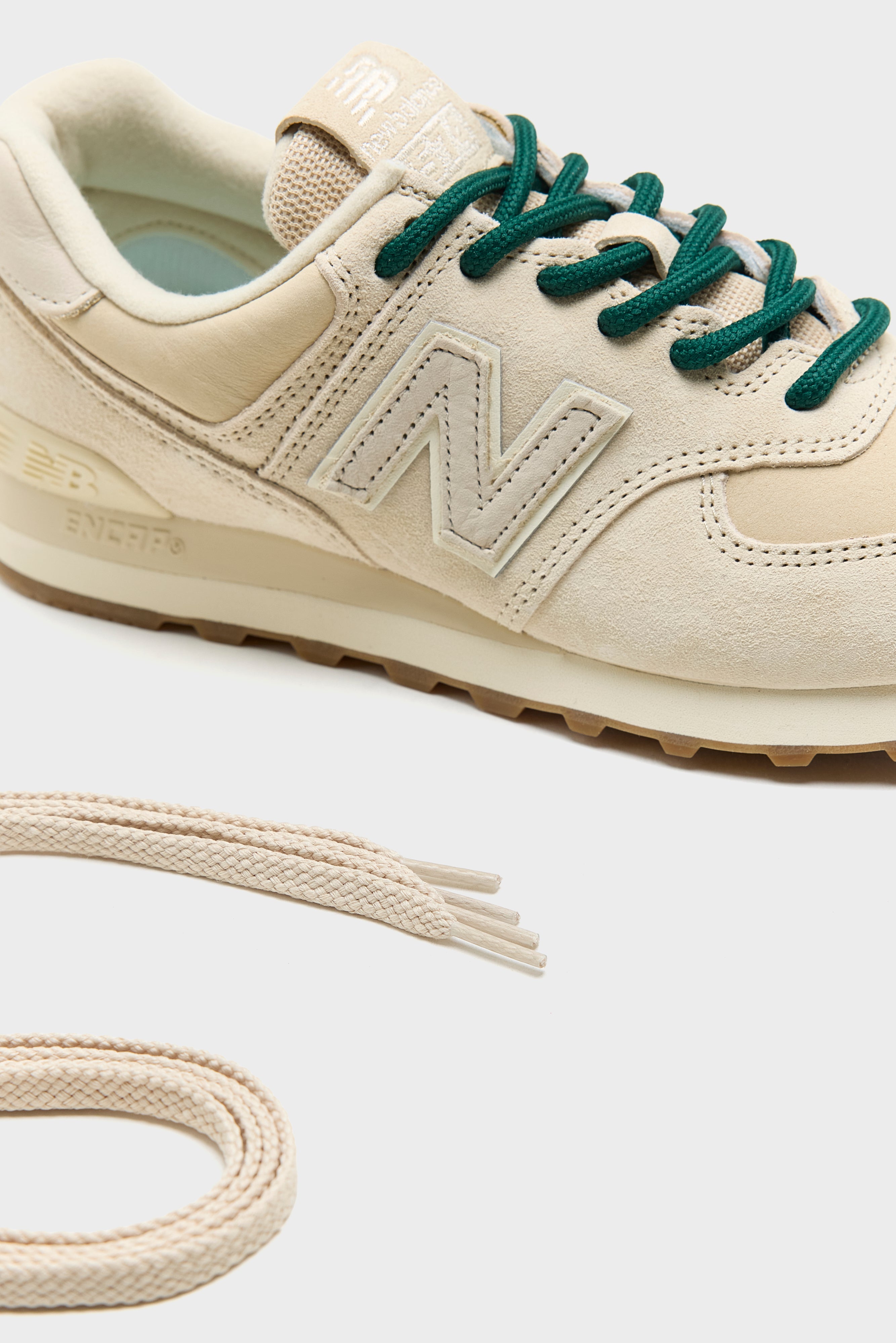 574 for Women (261 / W / BEIGE)