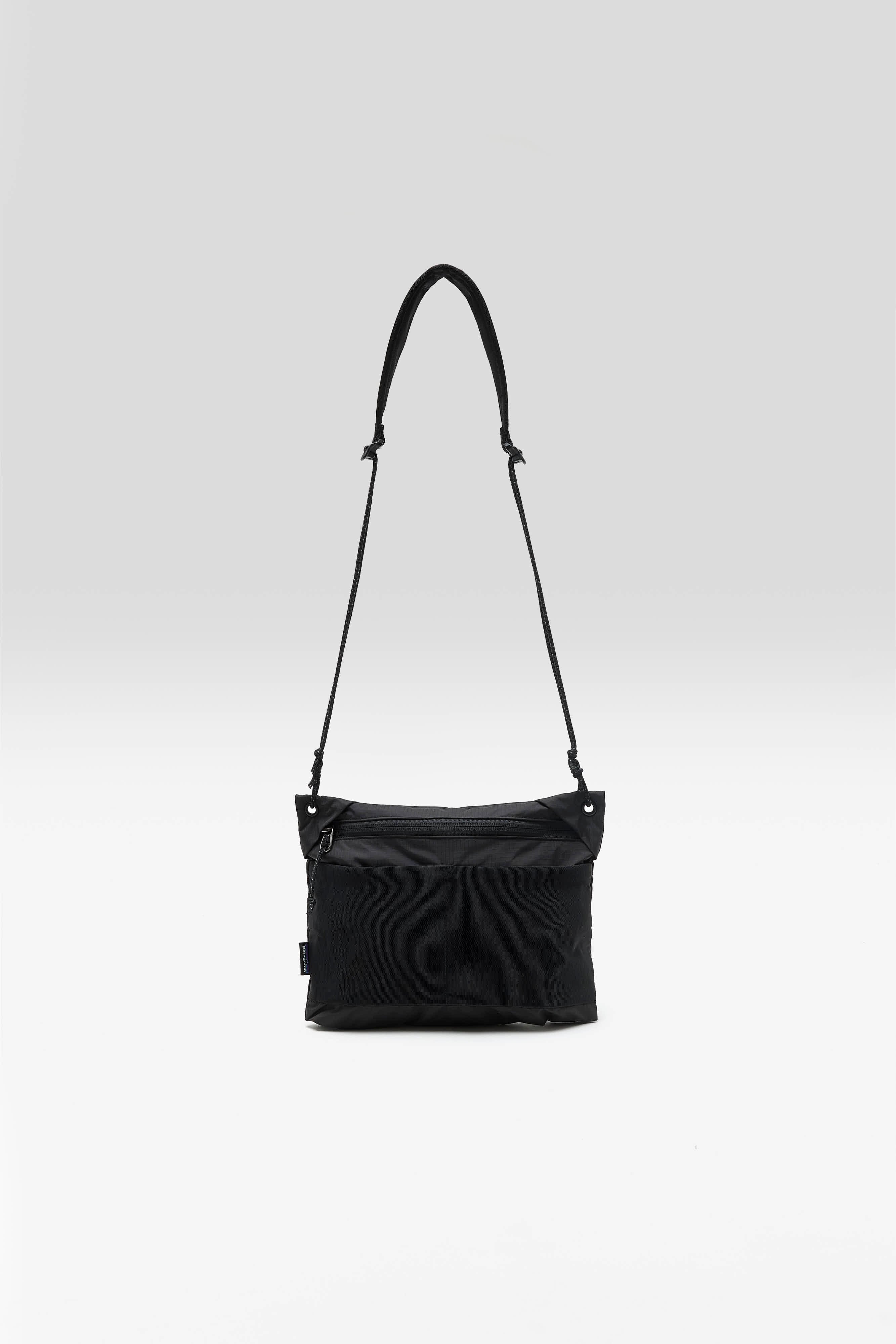 Terravia Saccoche Bag (261 / W / BLACK)